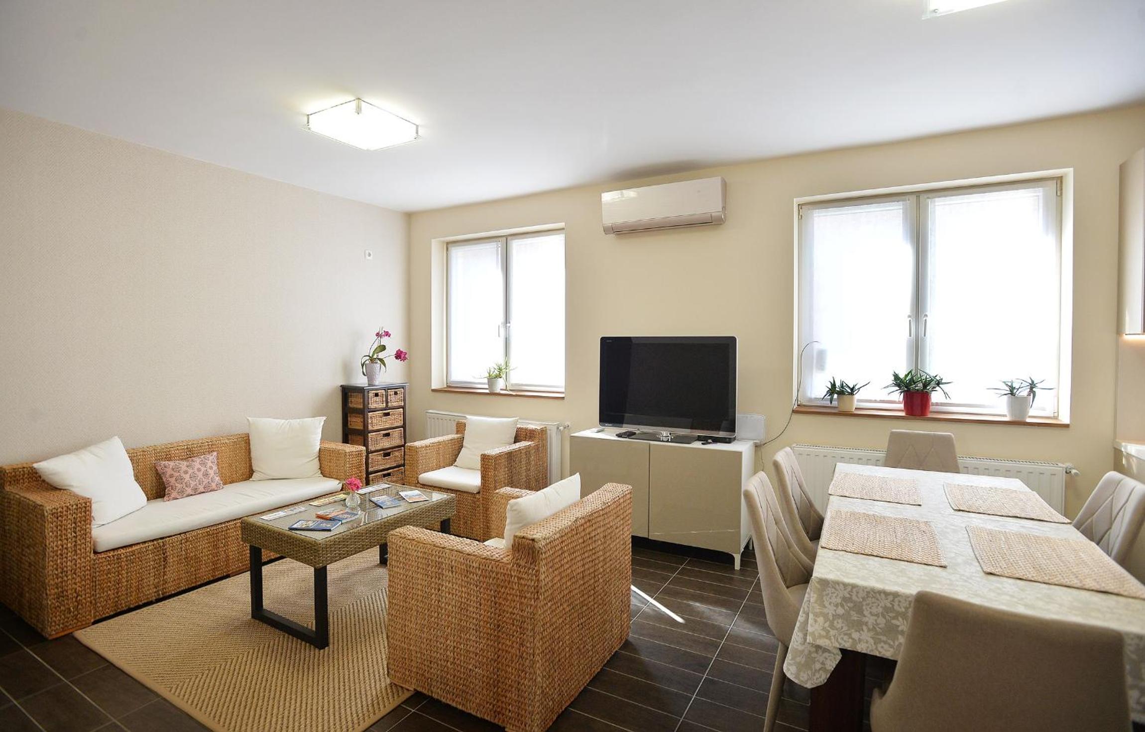 Family Deluxe Apartments