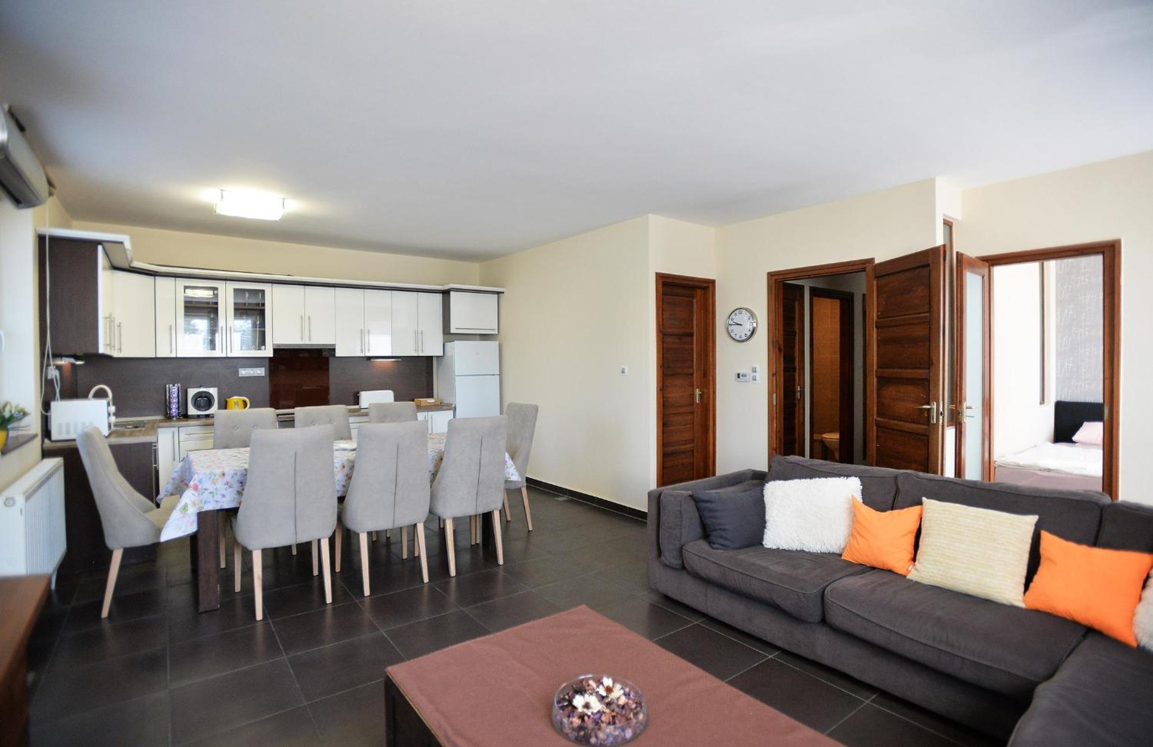 Family Deluxe Apartments