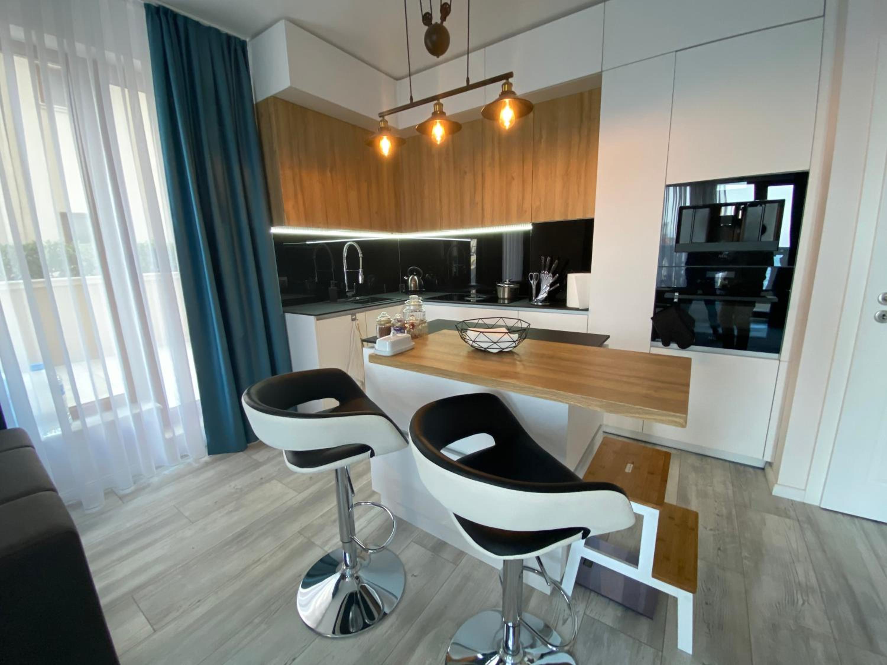 Luxurious and panoramic apartments at the beach in La Mer complex