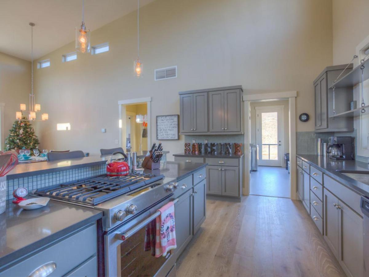 Hello Sunshine #51 with Carriage House view 4