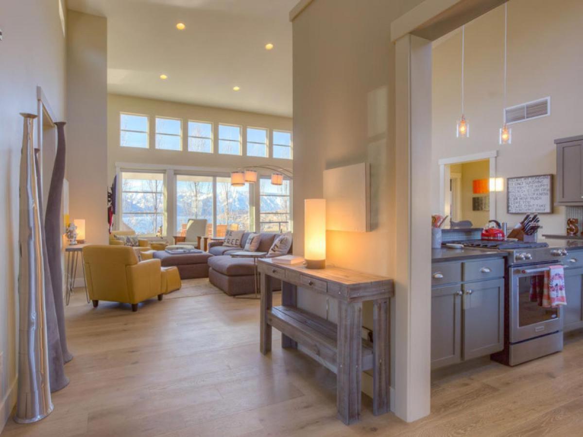 Hello Sunshine #51 with Carriage House view 5