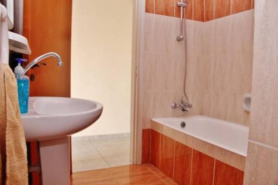Diana Townhouse 2