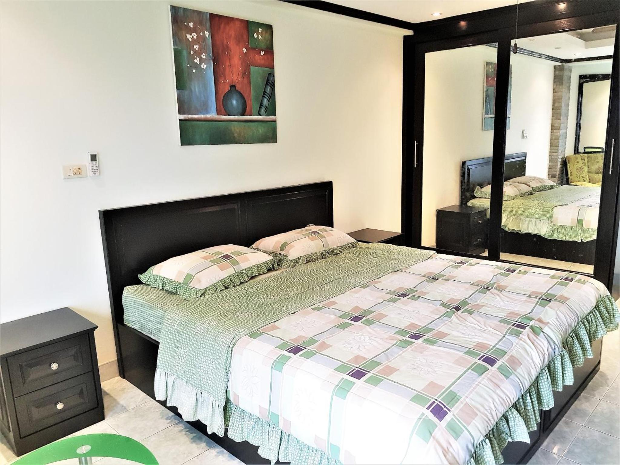 Sea view studio apartment Jomtien beach condominium A3 view 4