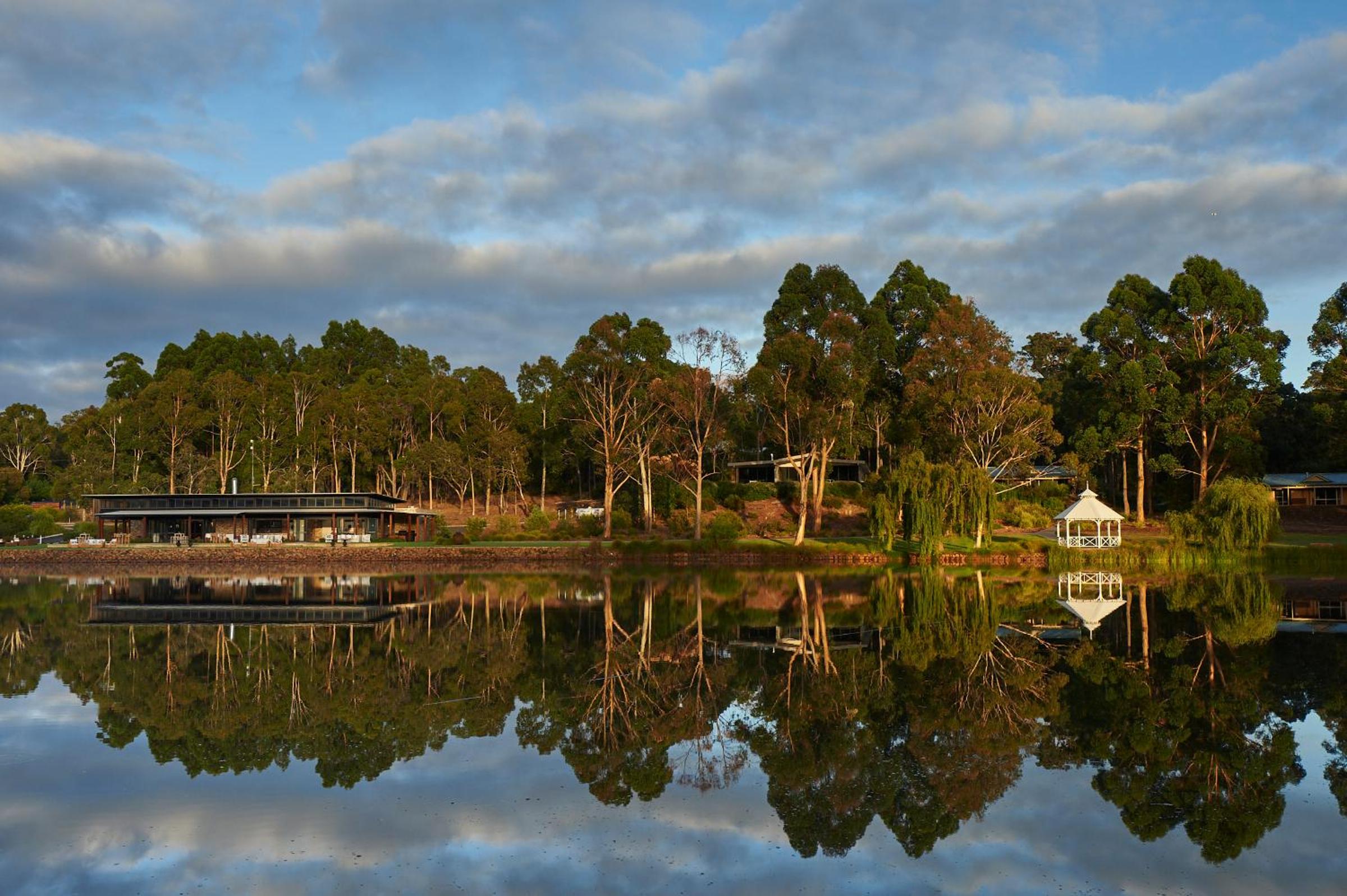 Eight Willows Retreat