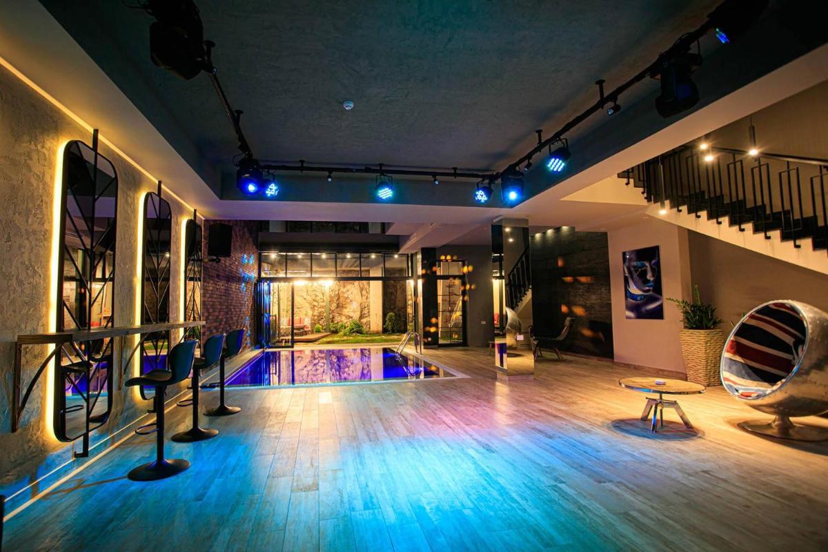 indoor pool