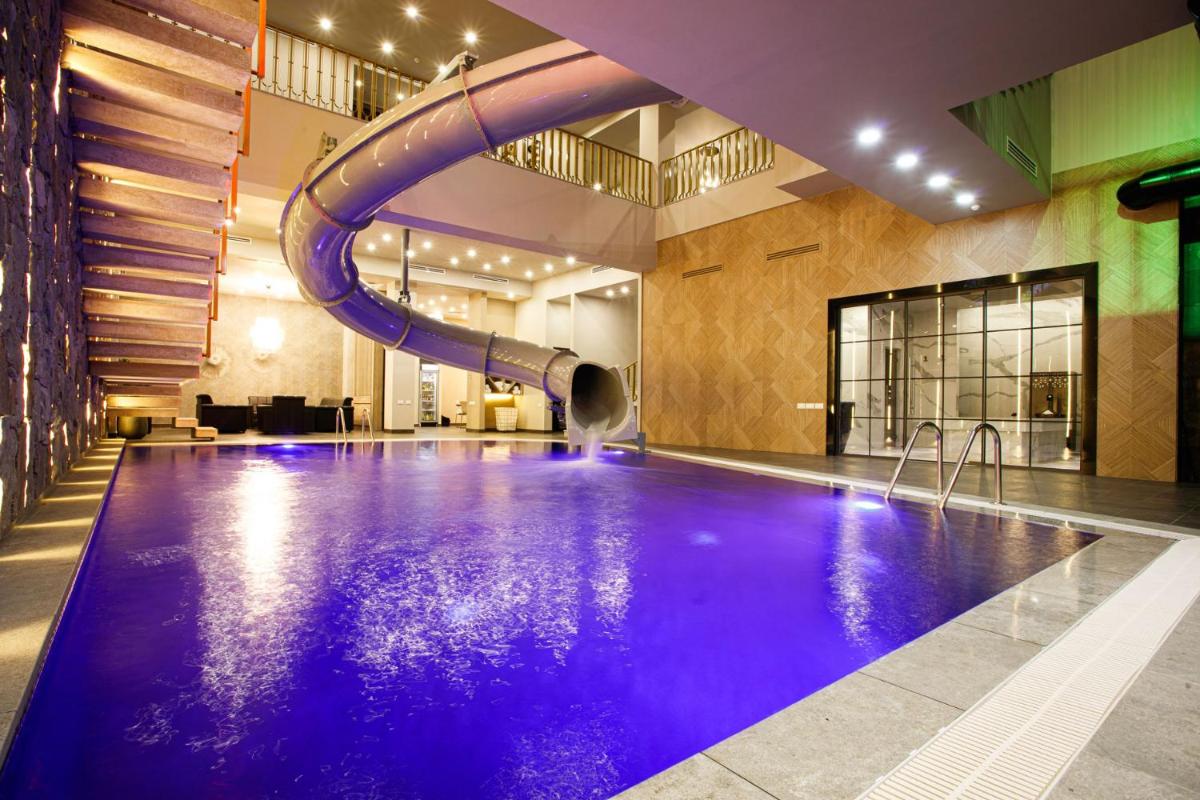 indoor pool