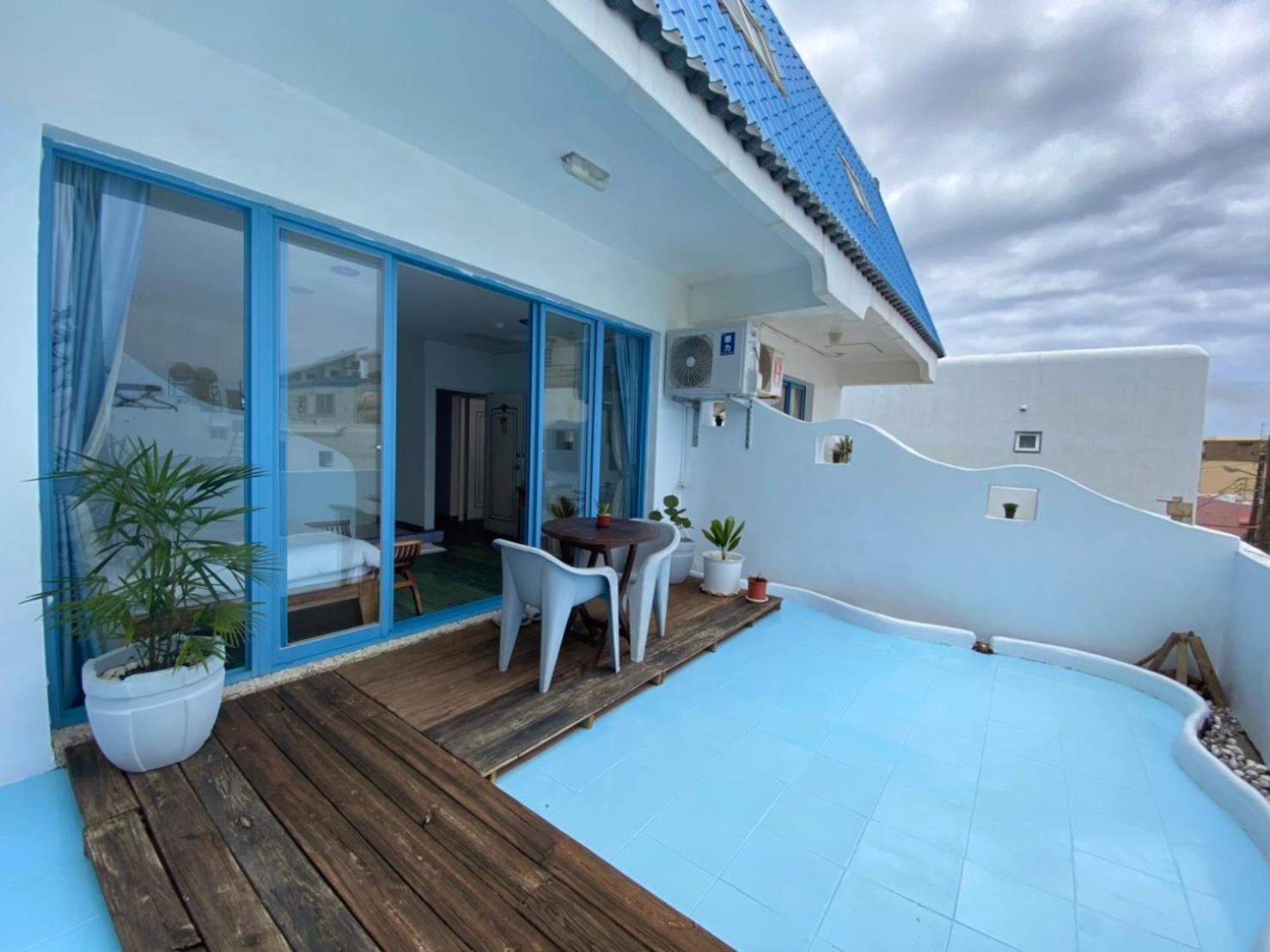 Blue Sea Inn