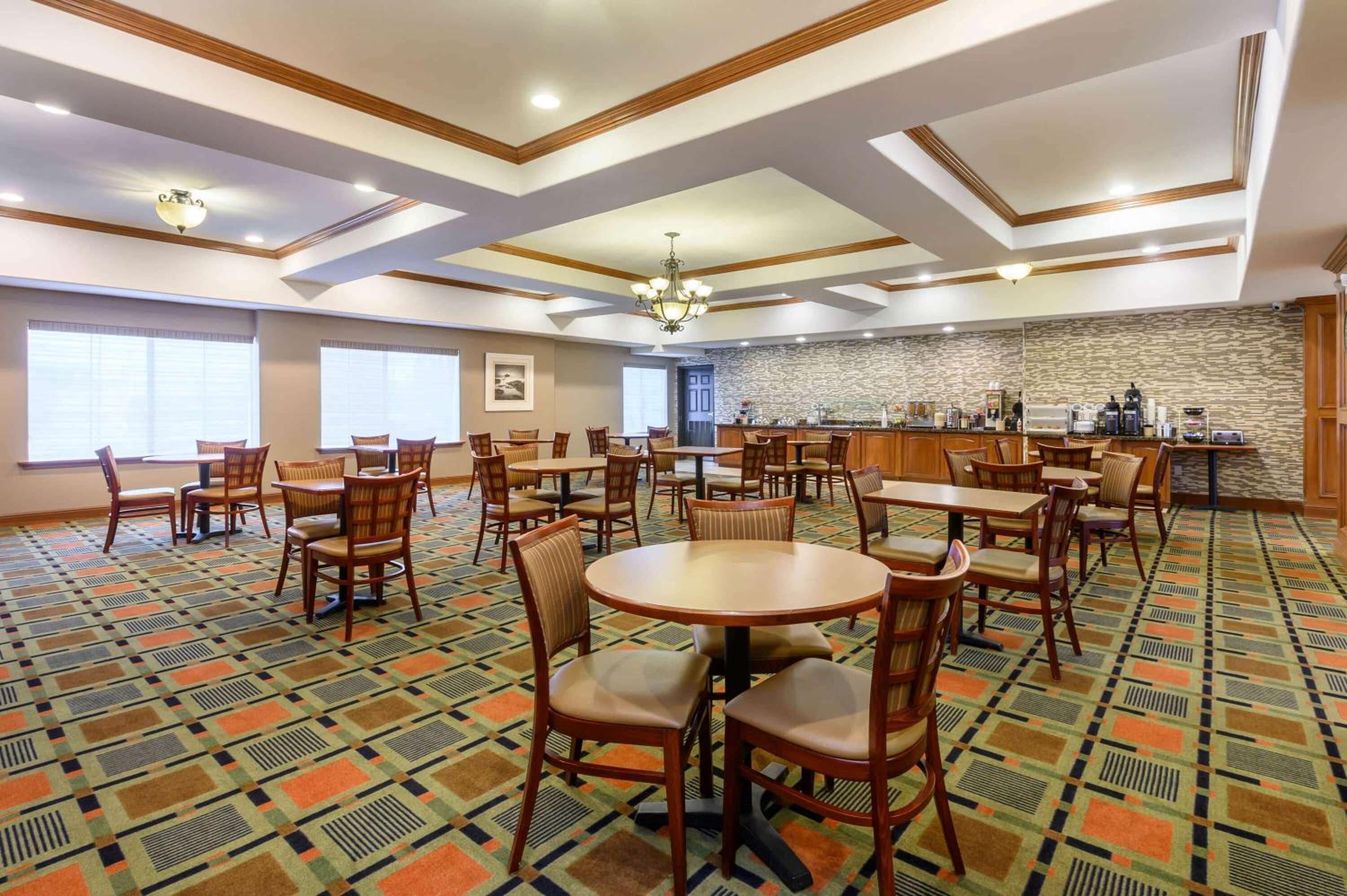Longview Vacations - La Quinta by Wyndham Longview North - Property Image 4