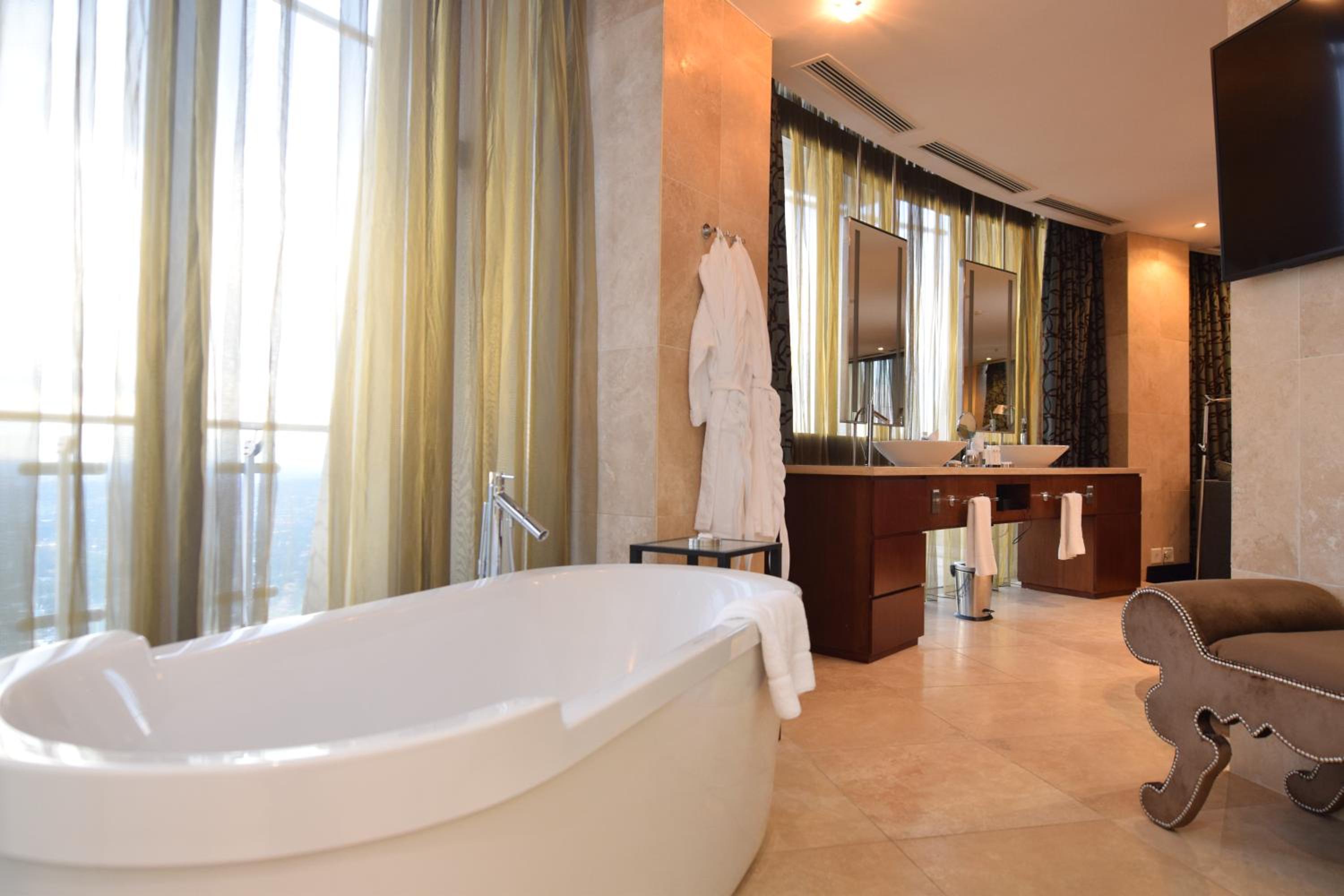 Johannesburg Vacations - The Michelangelo Towers - Property Image 137