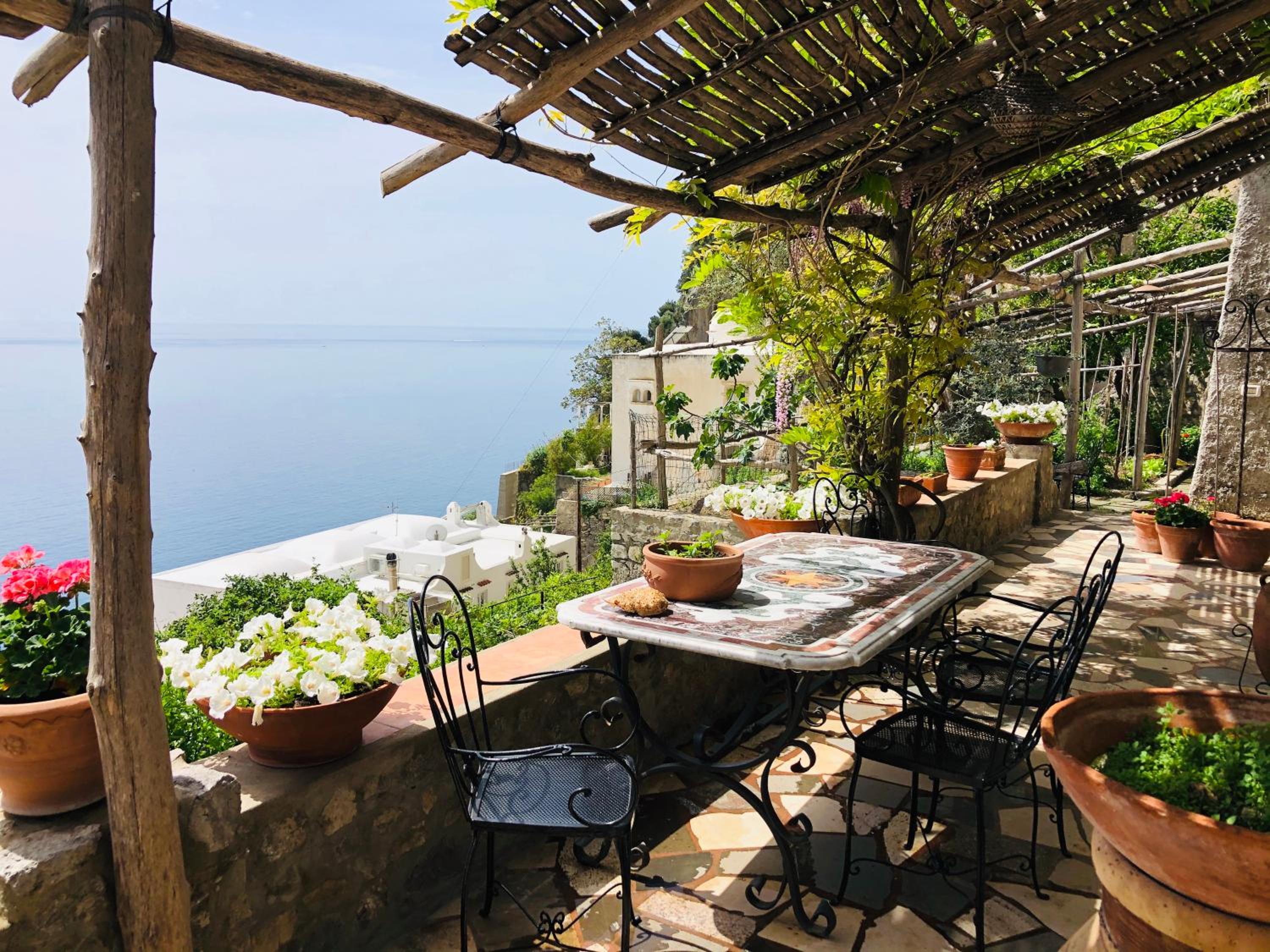 Villa paradiso photo 4