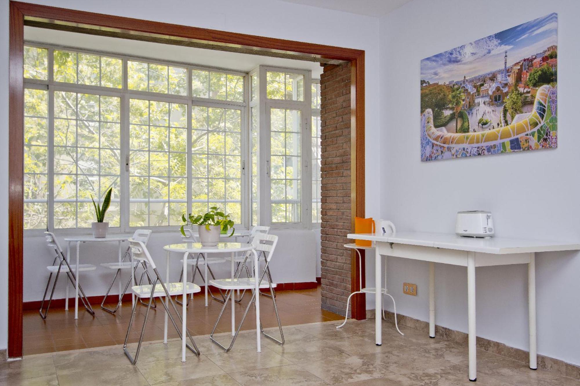 Barcelona City Seven Hostal