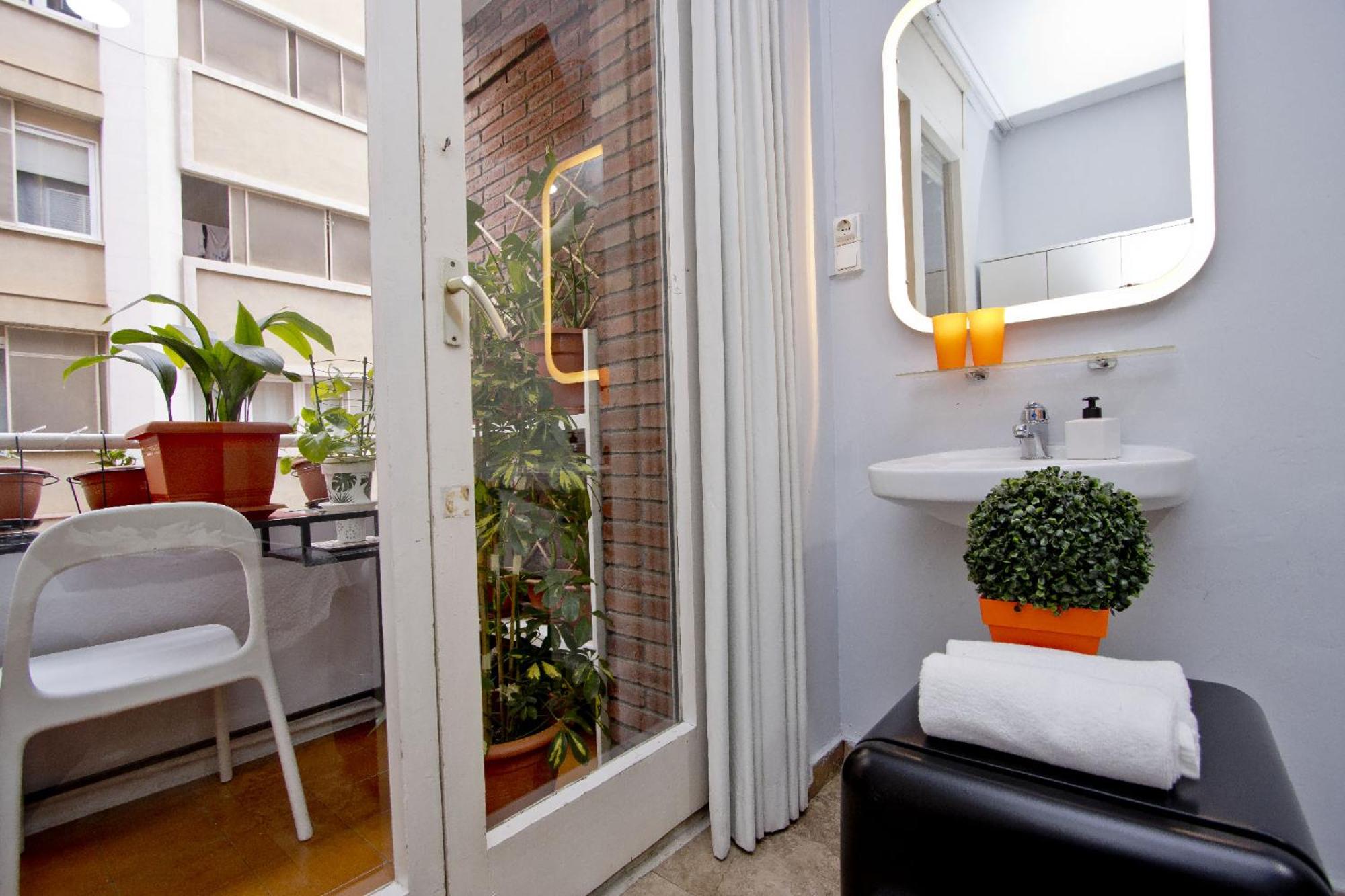 Barcelona City Seven Hostal
