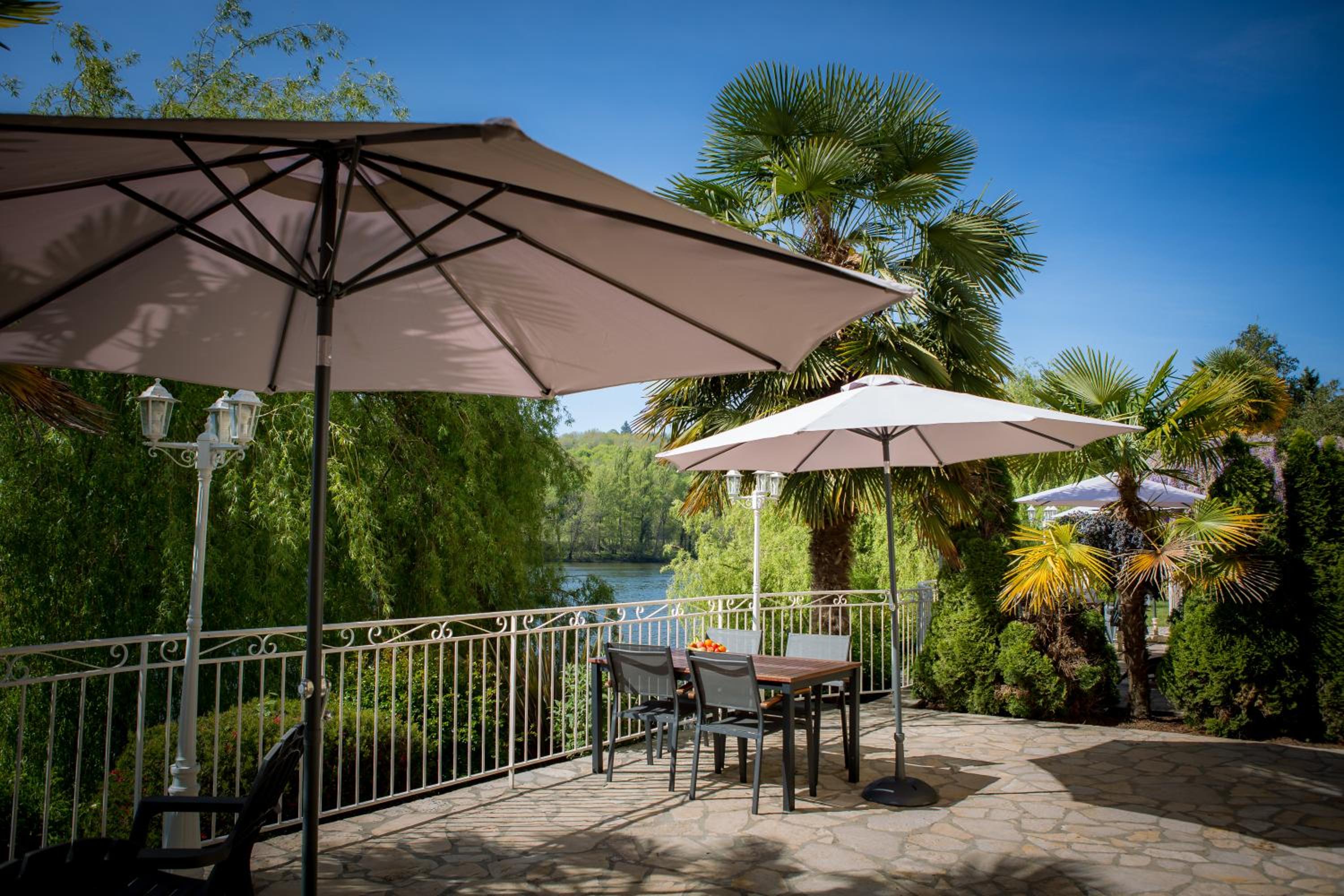 Les Magnolias holiday homes