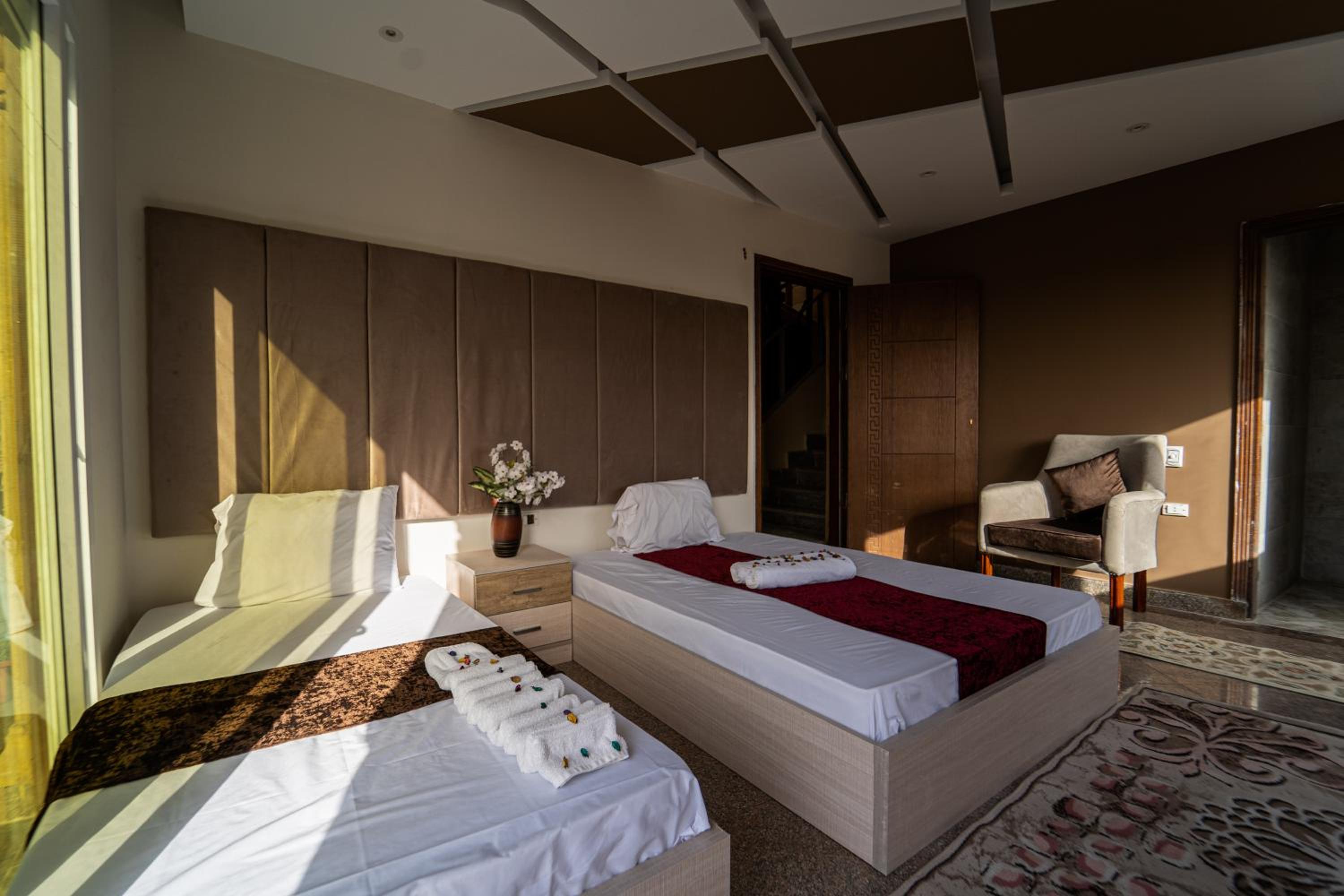 Gardenia Inn Hotel