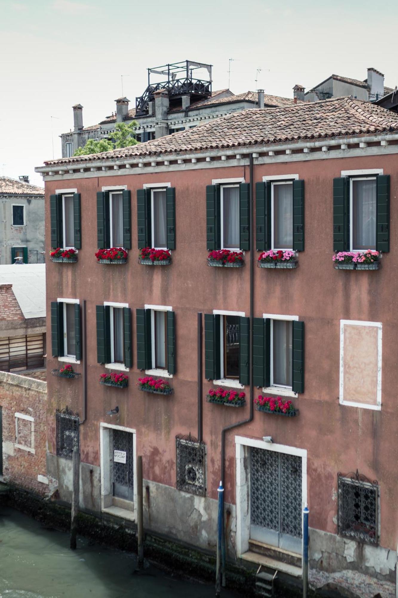 Luxury Modern Design Home, Campo dei Mori wifi