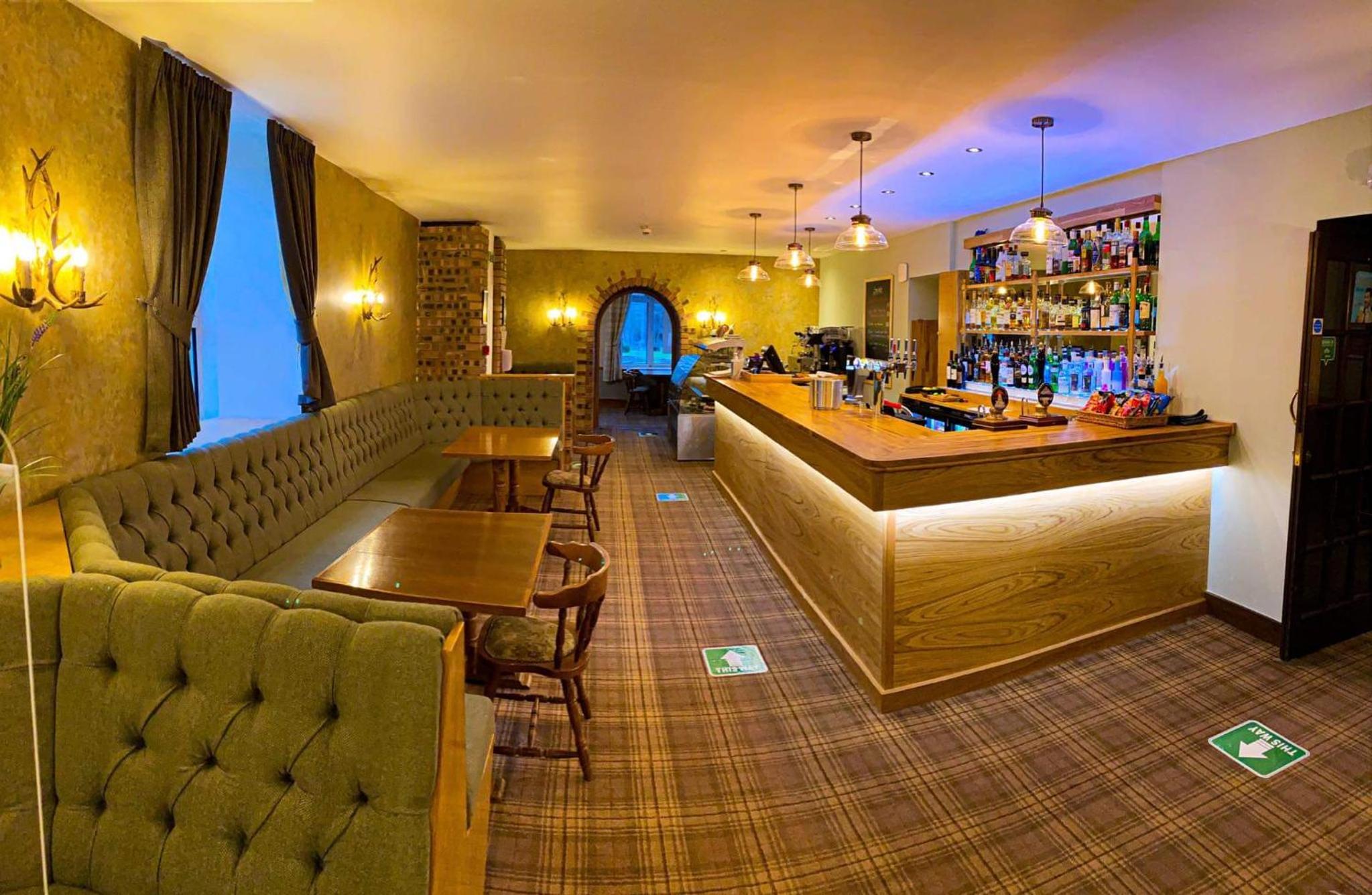 Kingussie Vacations - Duke Of Gordon Hotel - Property Image 1