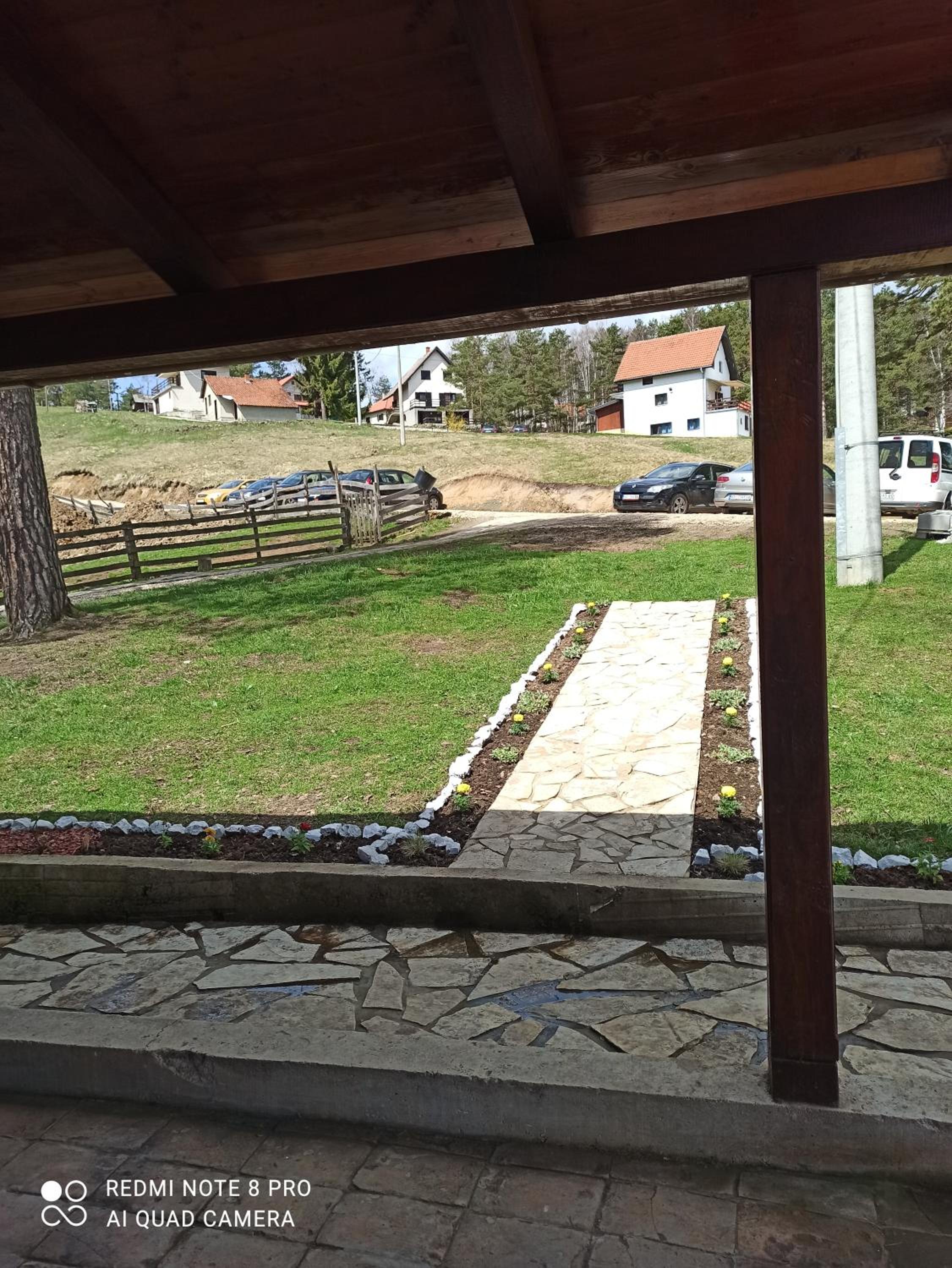 Photo 18