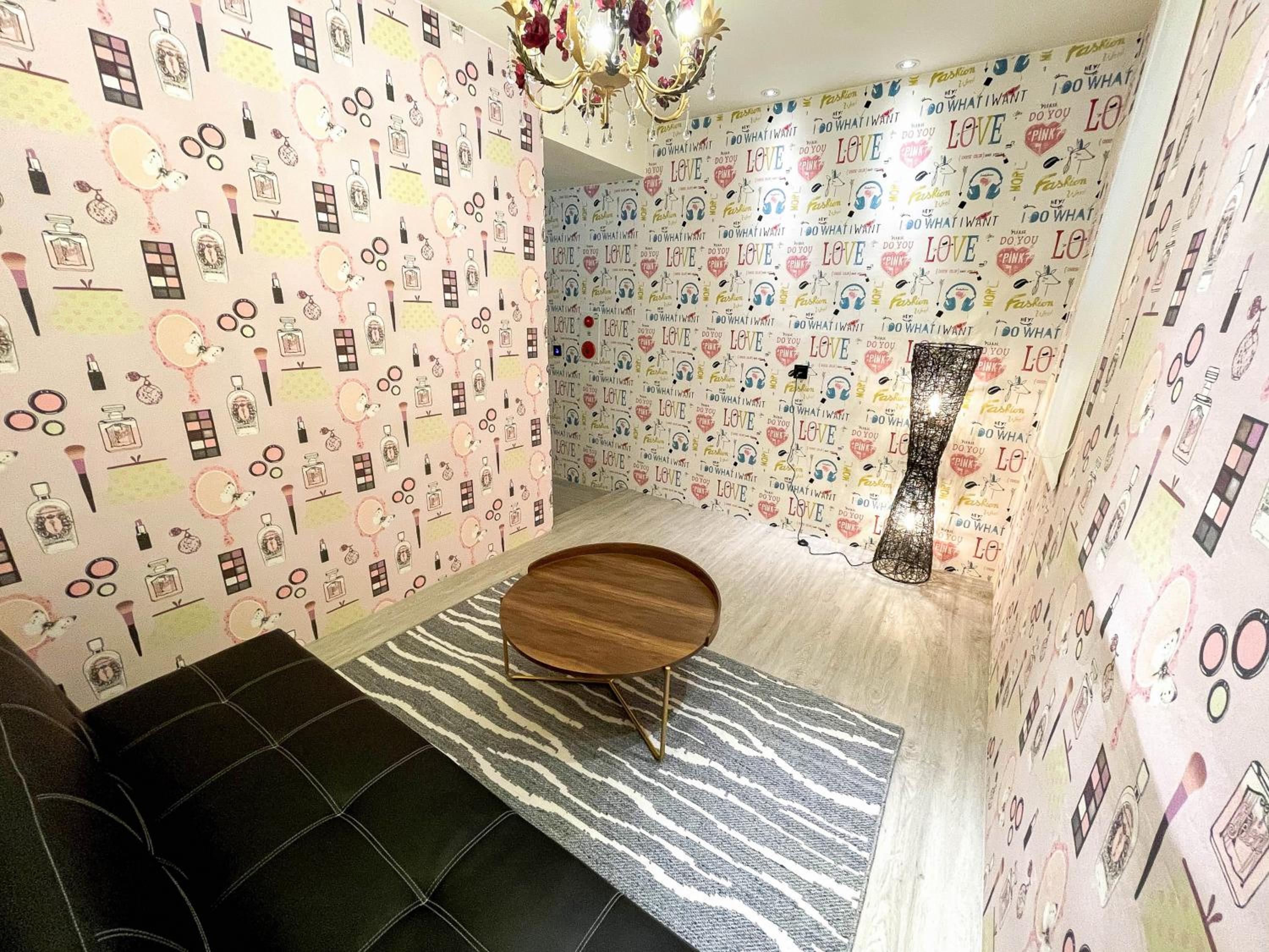 Fifth Avenue Motel