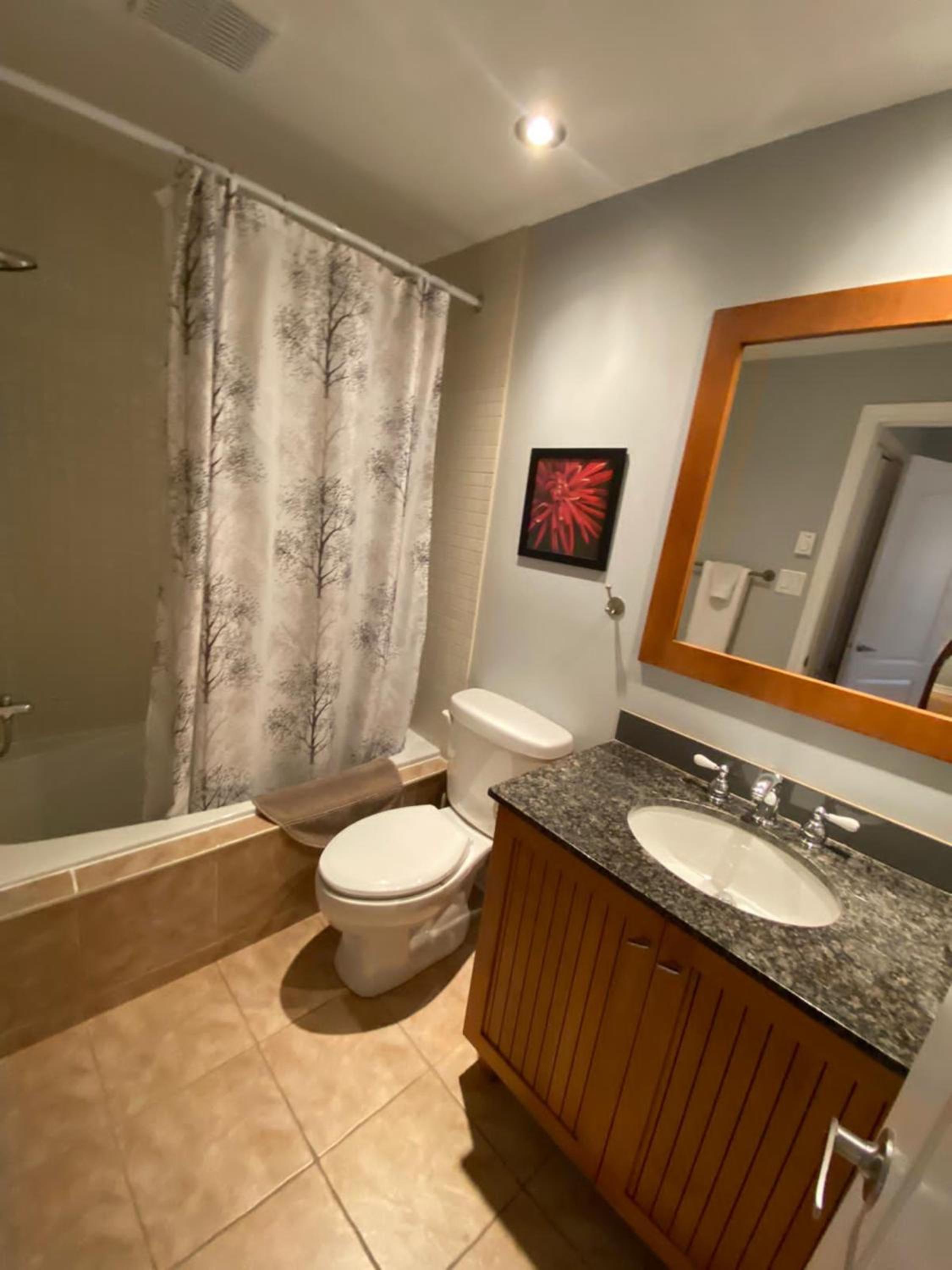 ApartHotelMontreal by Les Terrasses Saint Urbain 2225I2