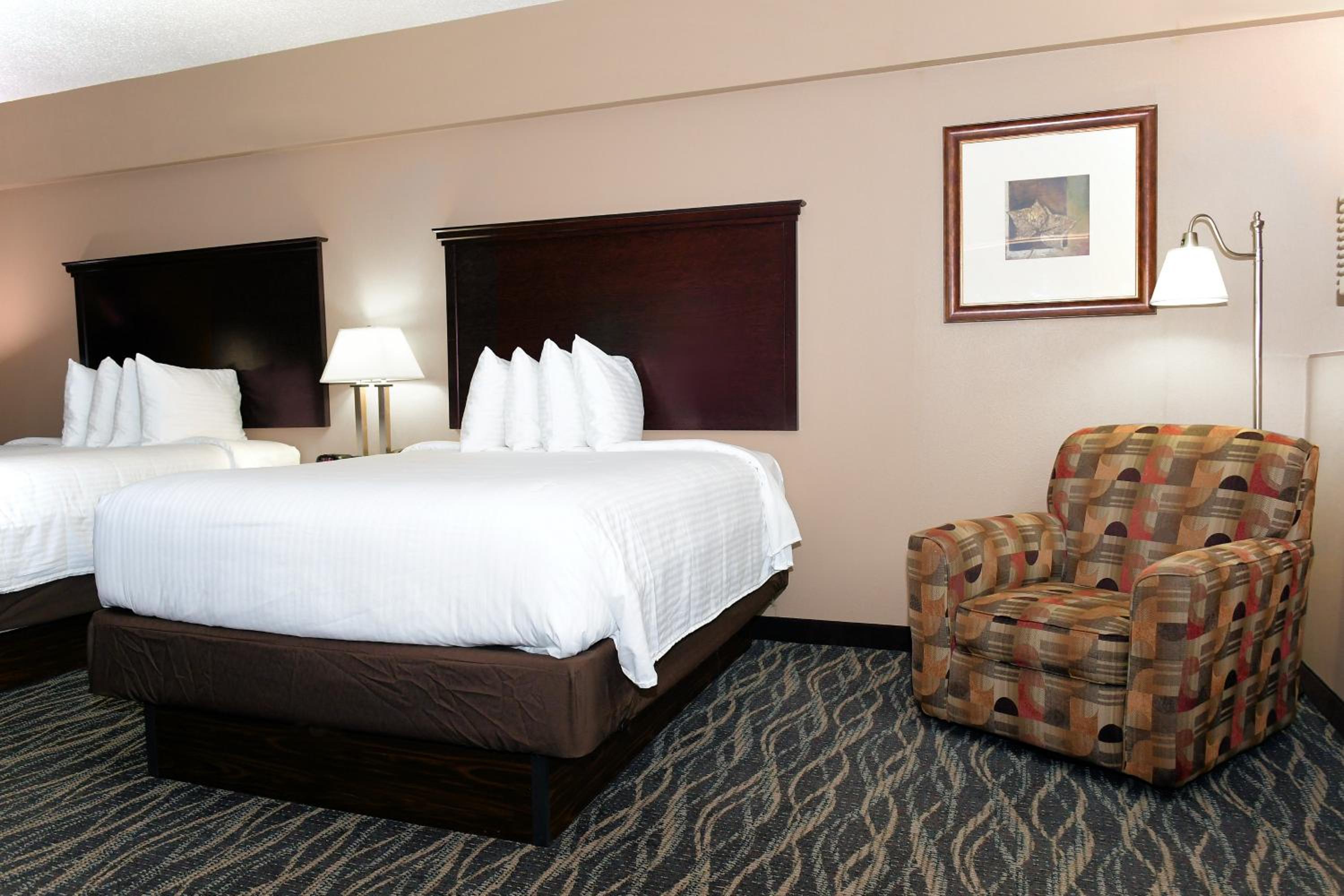 Cobblestone Inn & Suites - Denison | Majestic Hills
