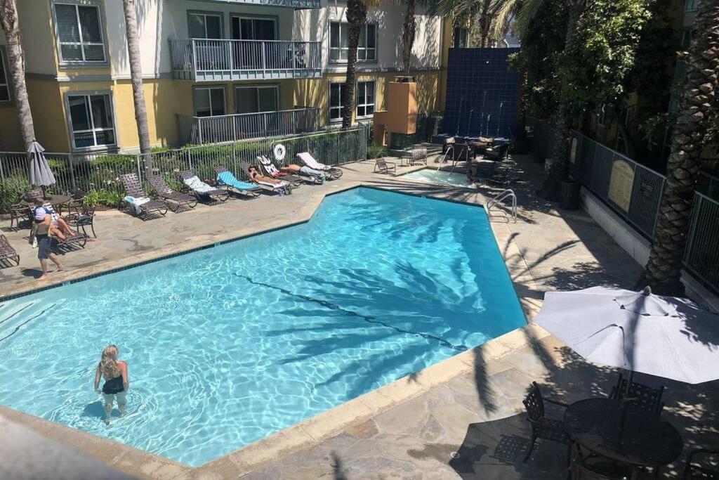 Los Angeles Vacations - Venice Beach Property With Water Views - Property Image 19
