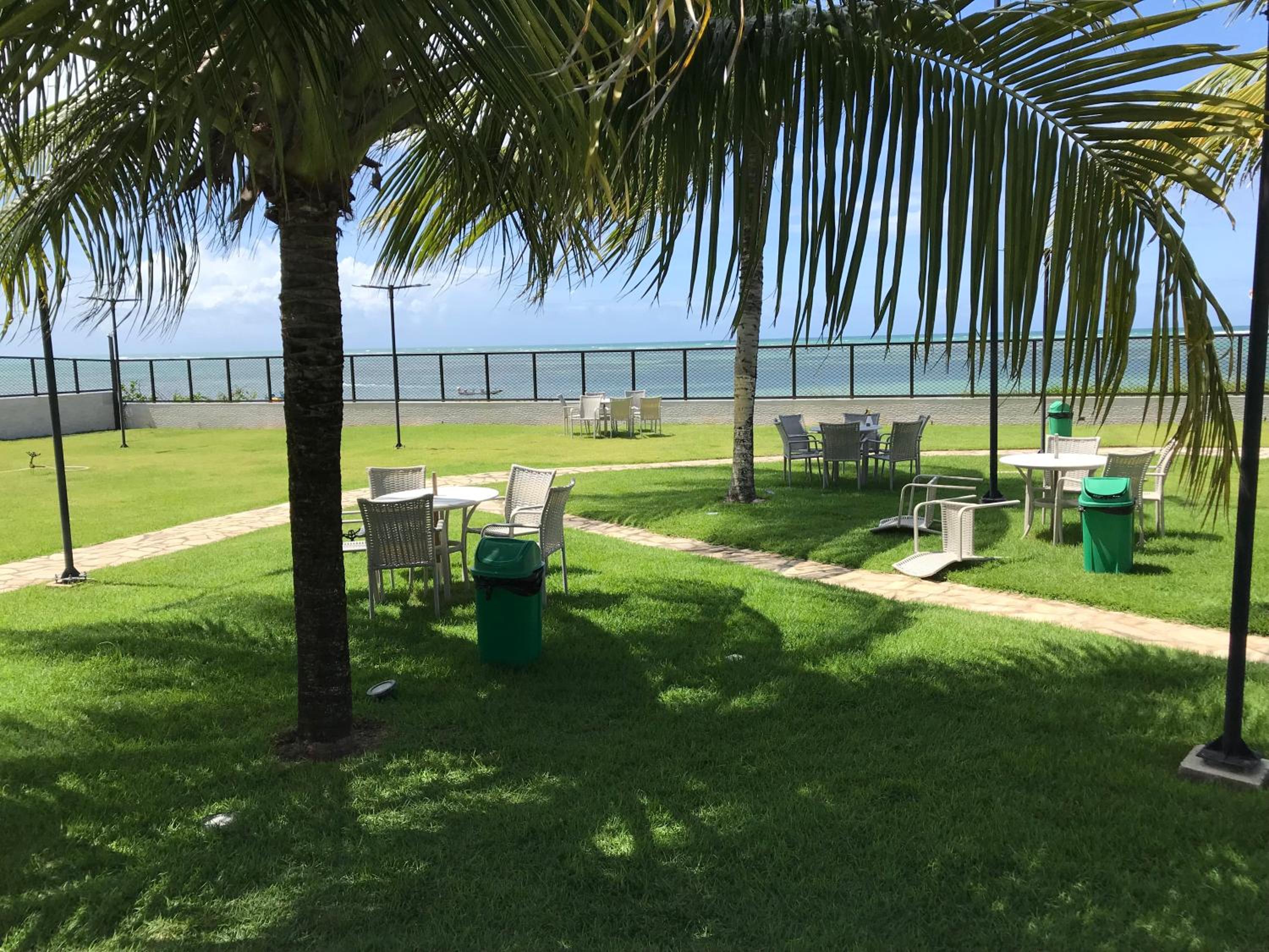 MAUÍ BEACH RESIDENCE - Beira-mar Tamandaré- Próximo a Igreja de São Pedro- PE