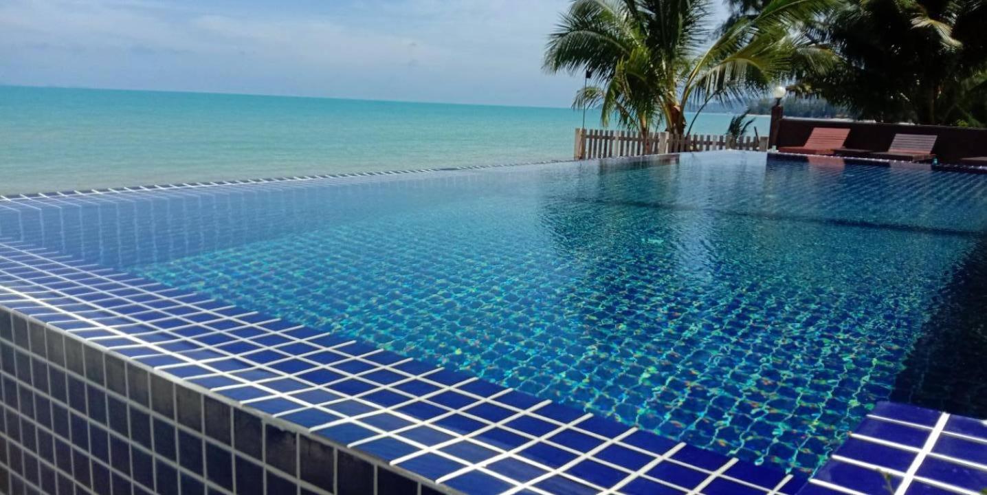 Lipa Bay Resort