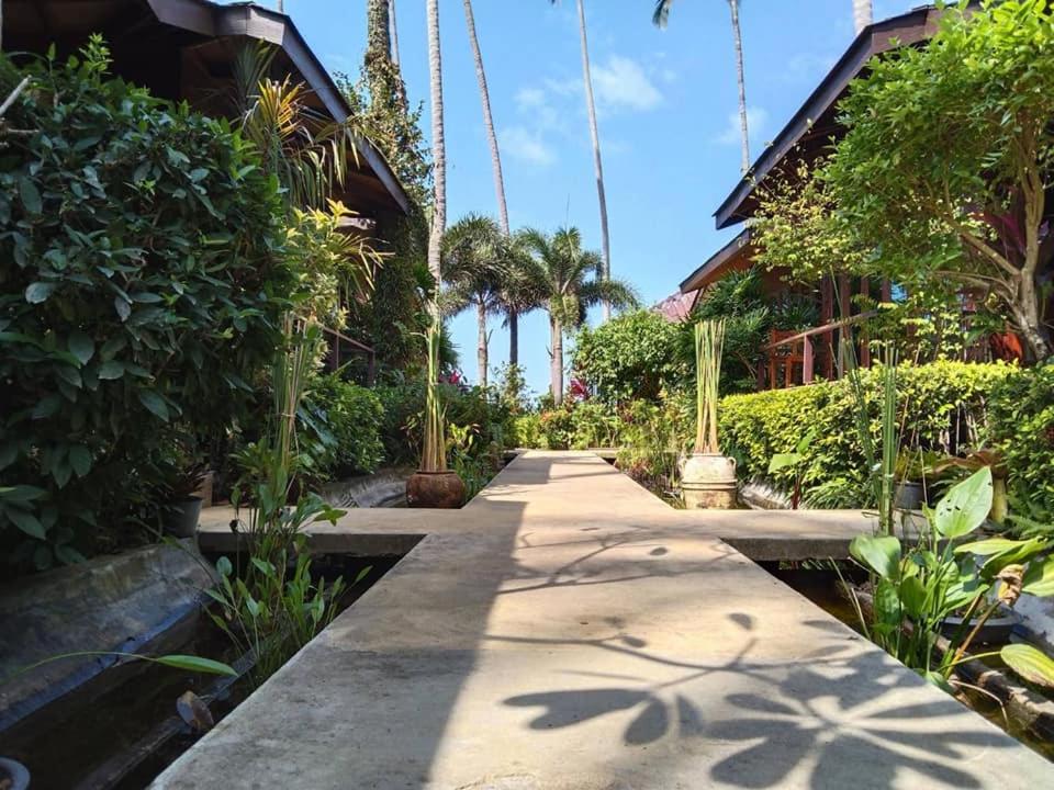 Lipa Bay Resort