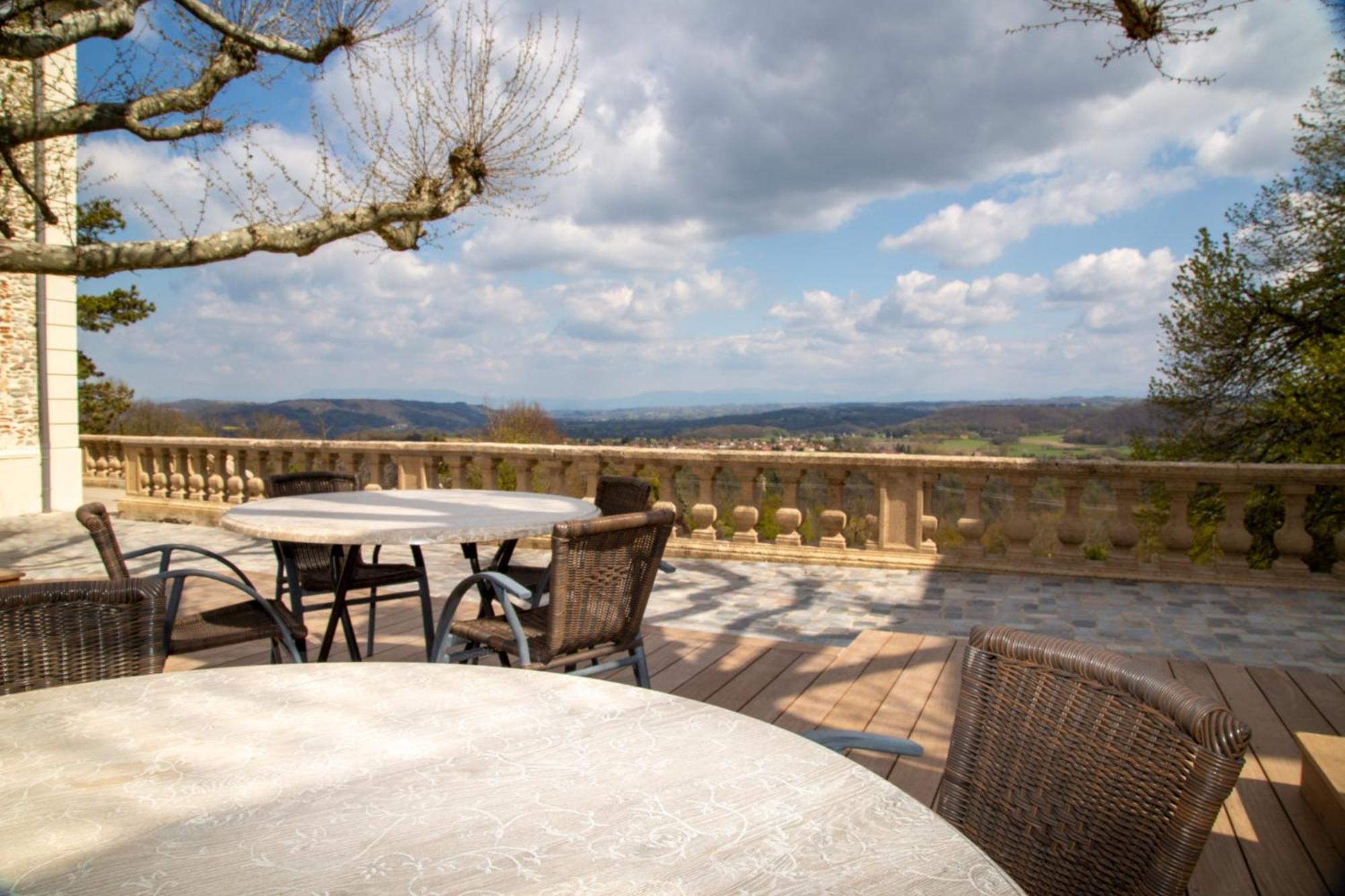 Castel serein view 5
