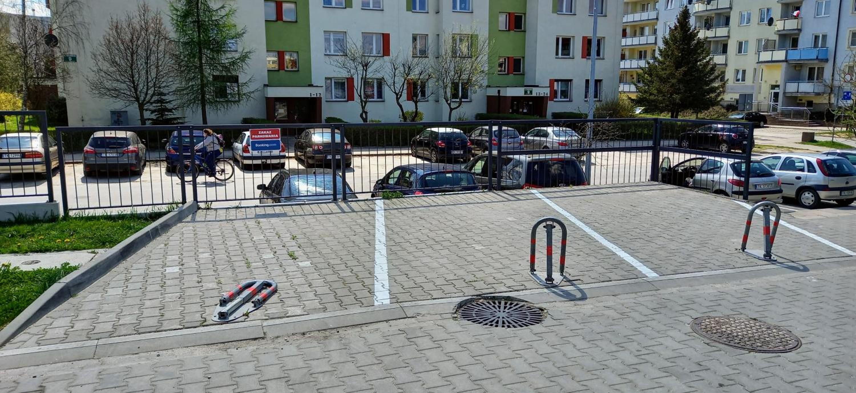 Apartament Jurajska Plaza, prywatne miejsce parkingowe , Targi view 3