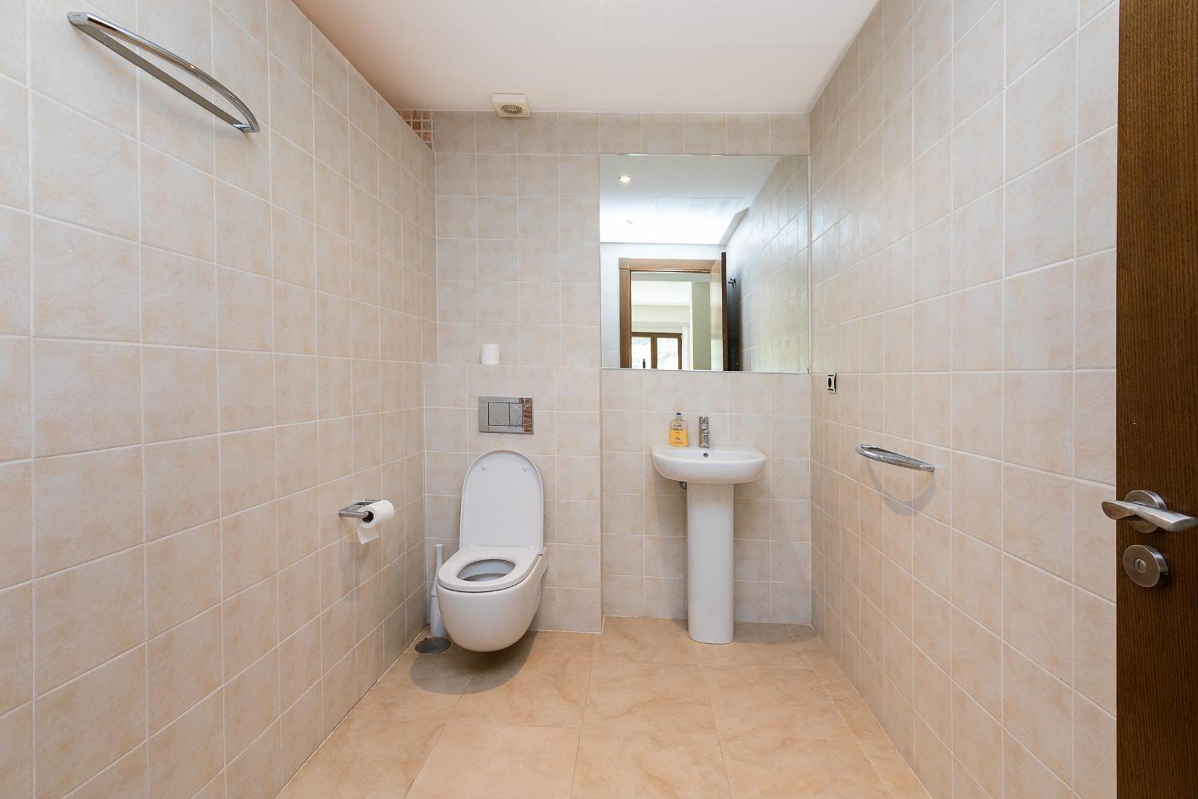 Luxury 4BR Villa - Benahavis Hills & Country Club view 3