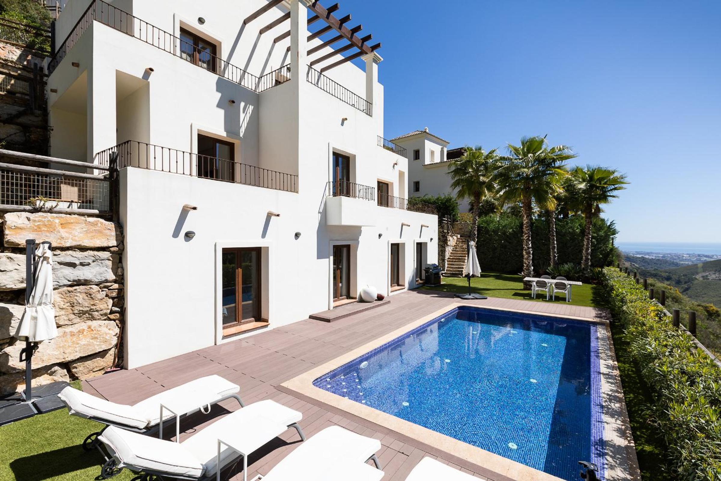 Hotel Luxury 4BR Villa - Benahavis Hills & Country Club - Image 1