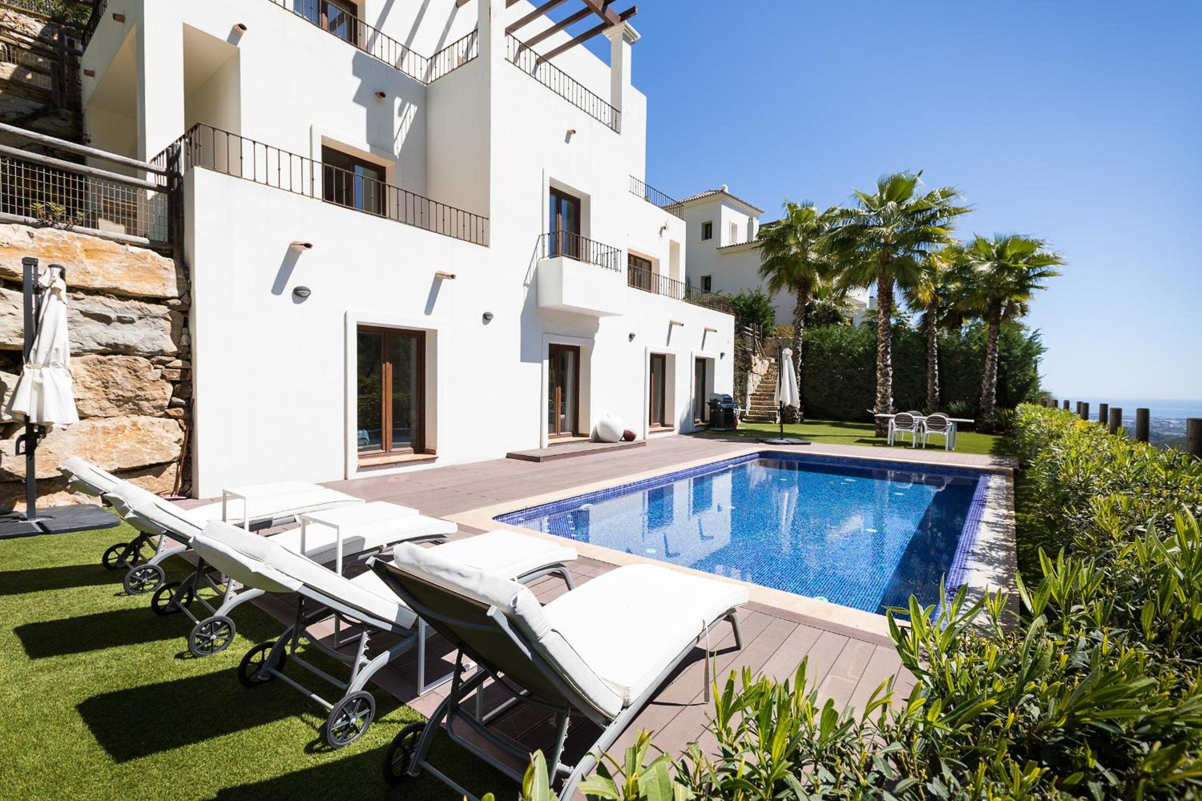 Luxury 4BR Villa - Benahavis Hills & Country Club view 5
