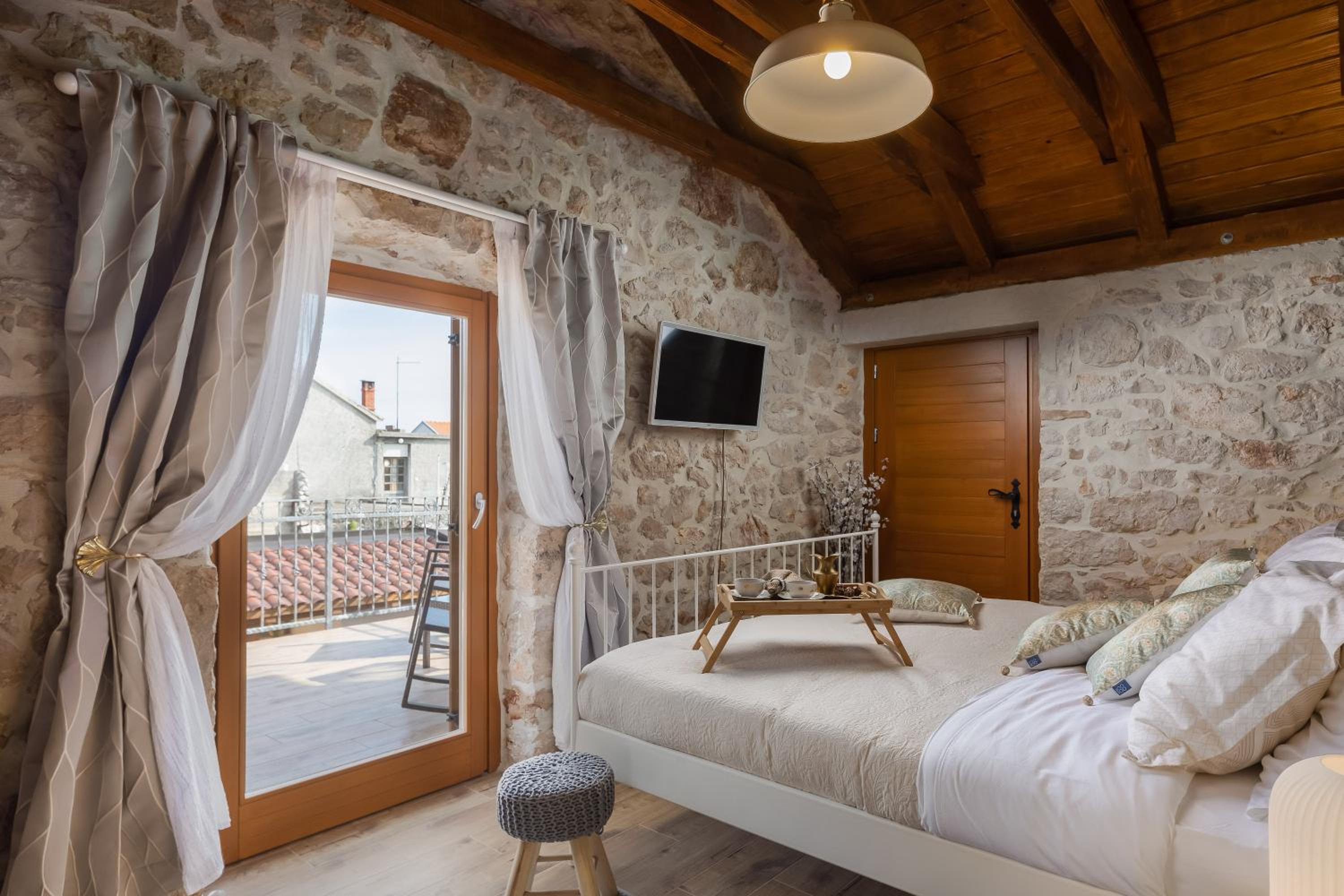 Villa Kameni dvori