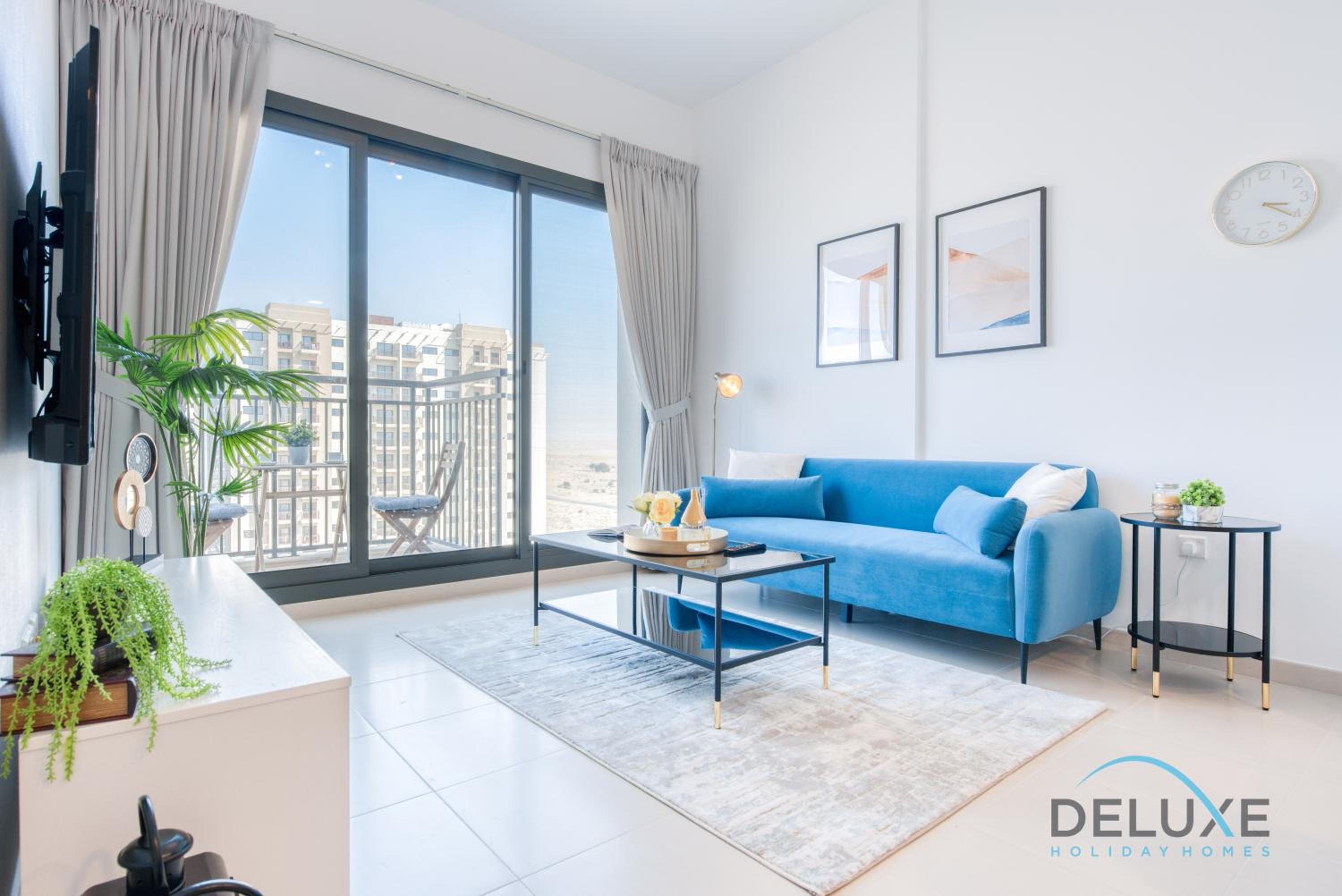 Chic 1BR in Town Square UNA Dubailand by Deluxe Holiday Homes