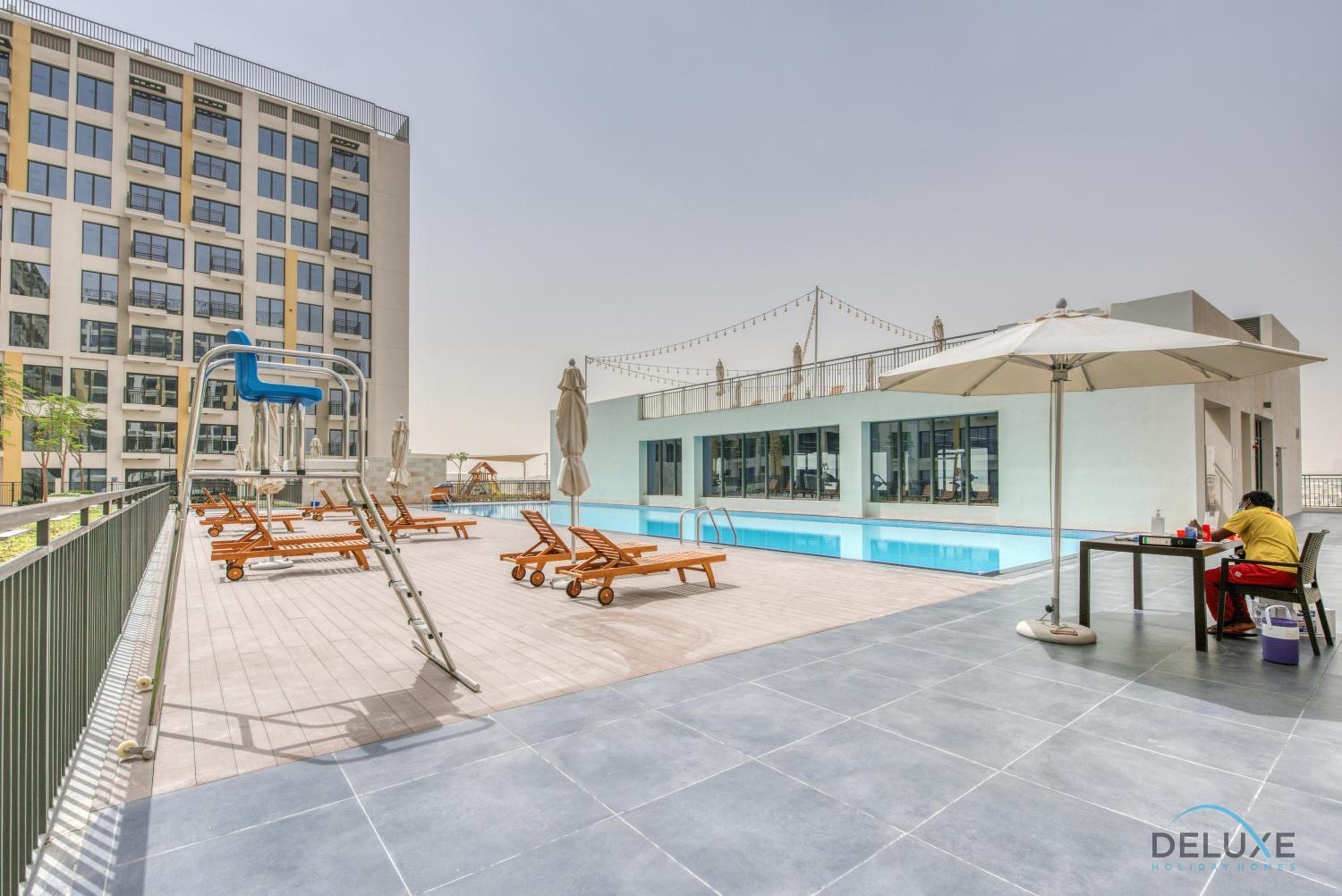 Chic 1BR in Town Square UNA Dubailand by Deluxe Holiday Homes