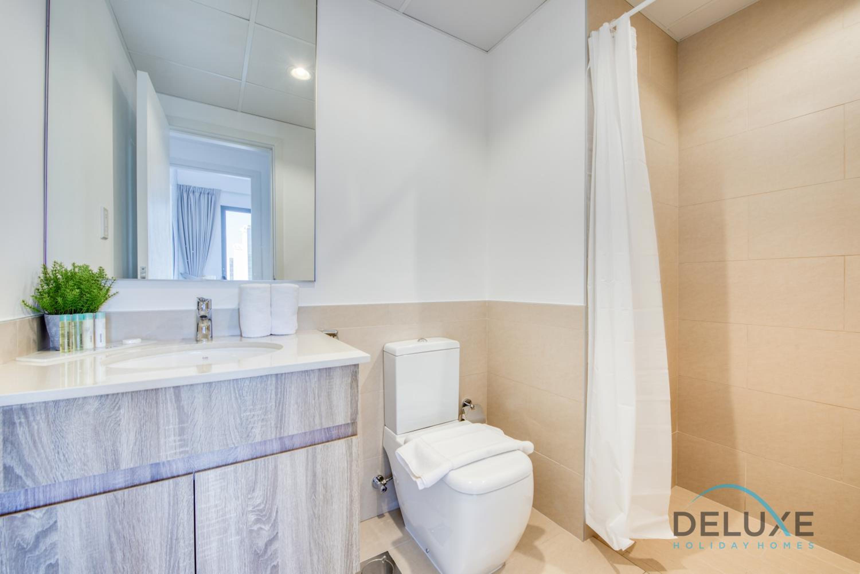 Chic 1BR in Town Square UNA Dubailand by Deluxe Holiday Homes