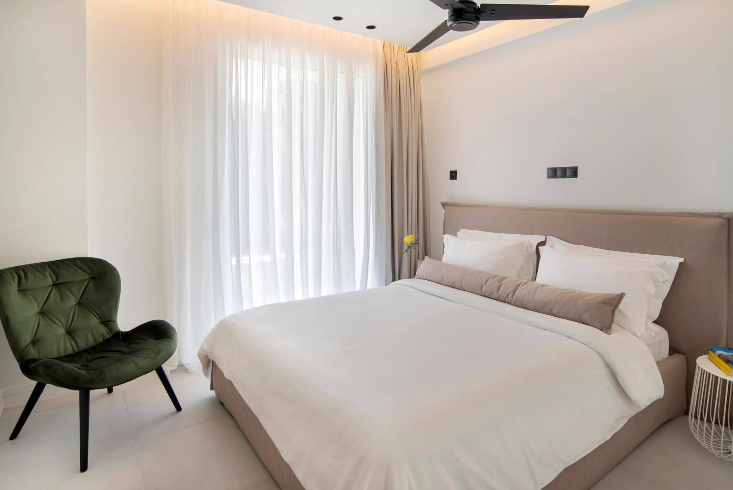 Glyfada South42