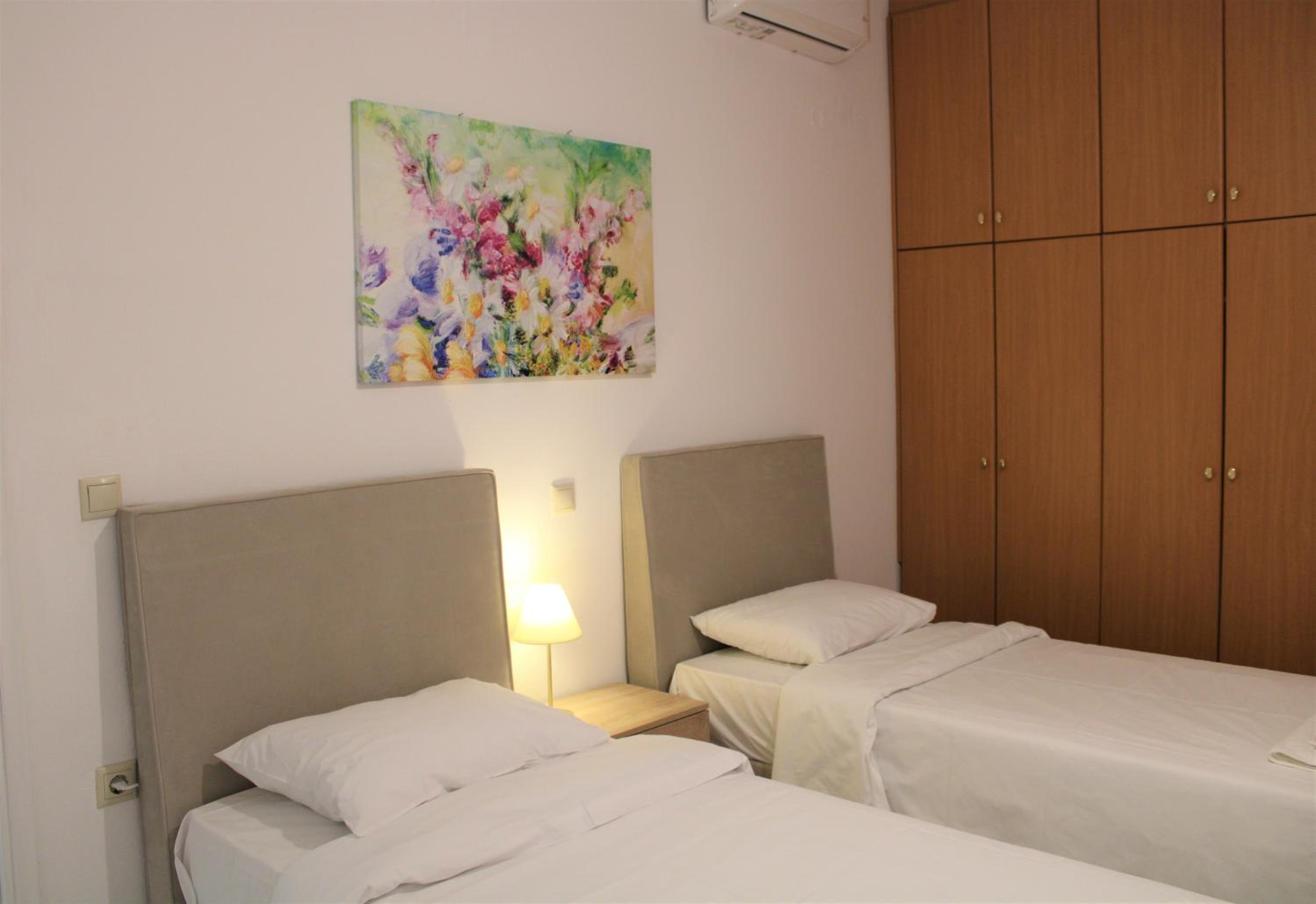 Kalamaki Plaza Apartments photo 4
