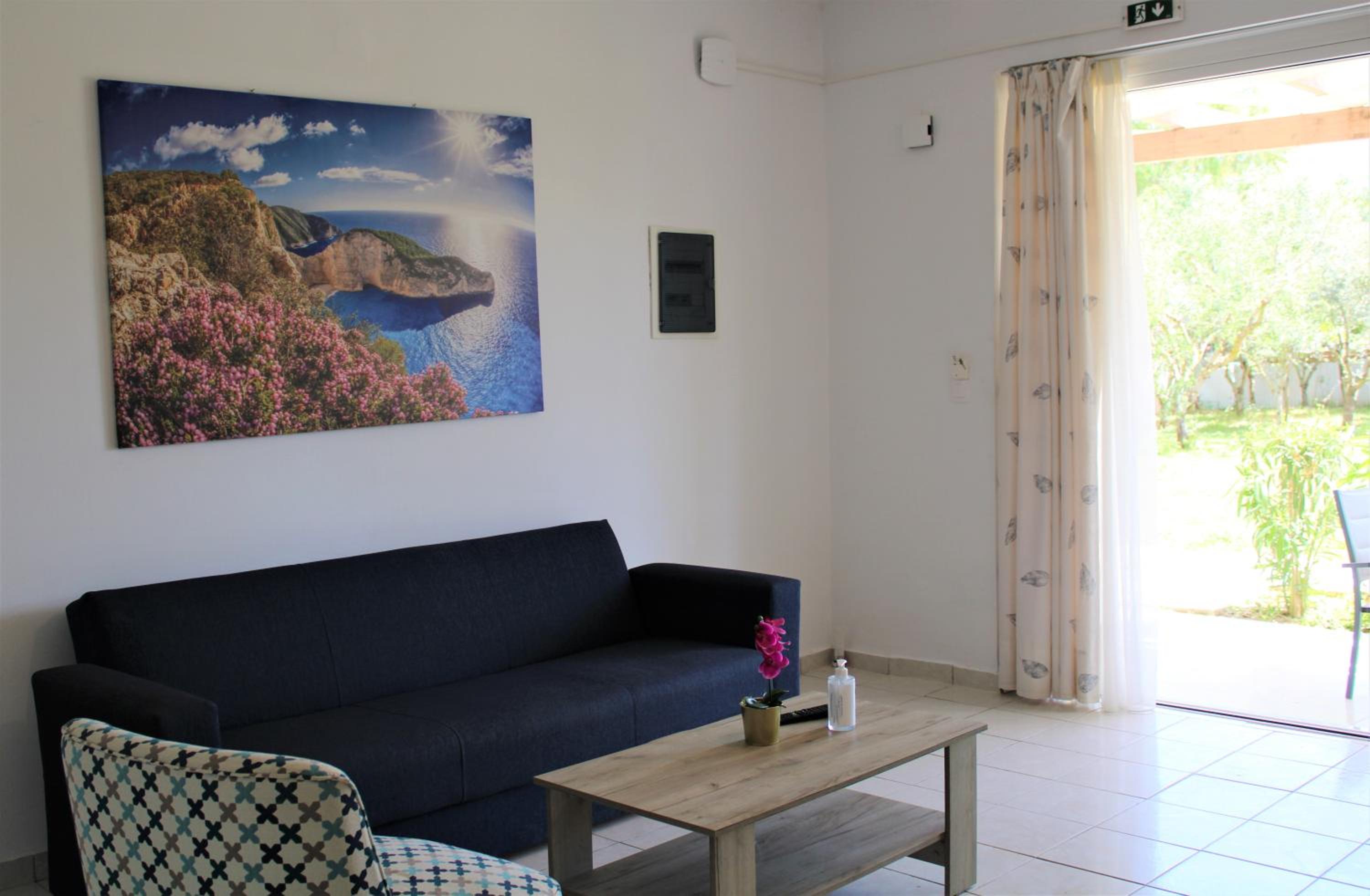 Kalamaki Plaza Apartments