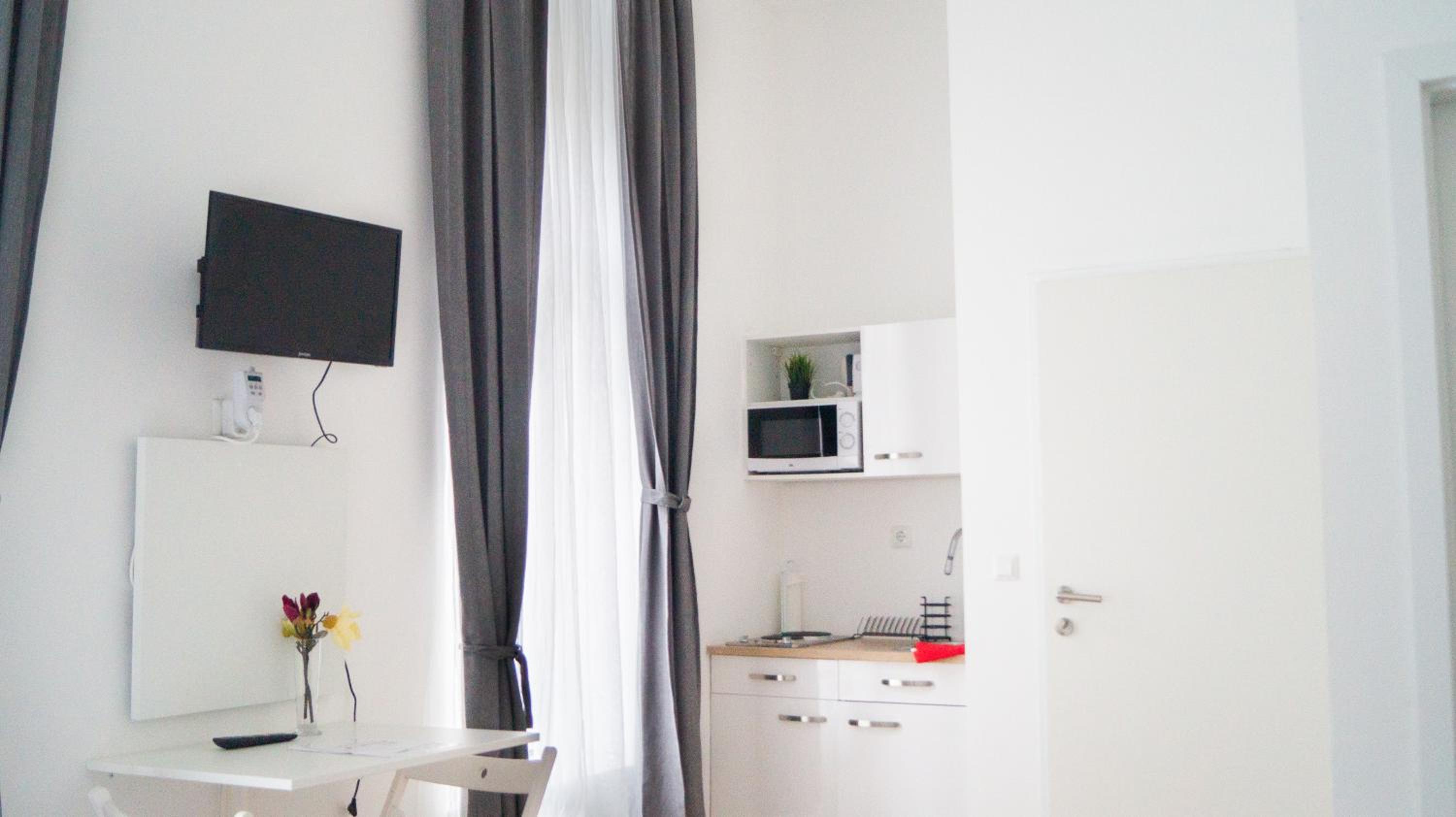 Affordable Stay, 3 Apartments Near Wiener Stadthalle