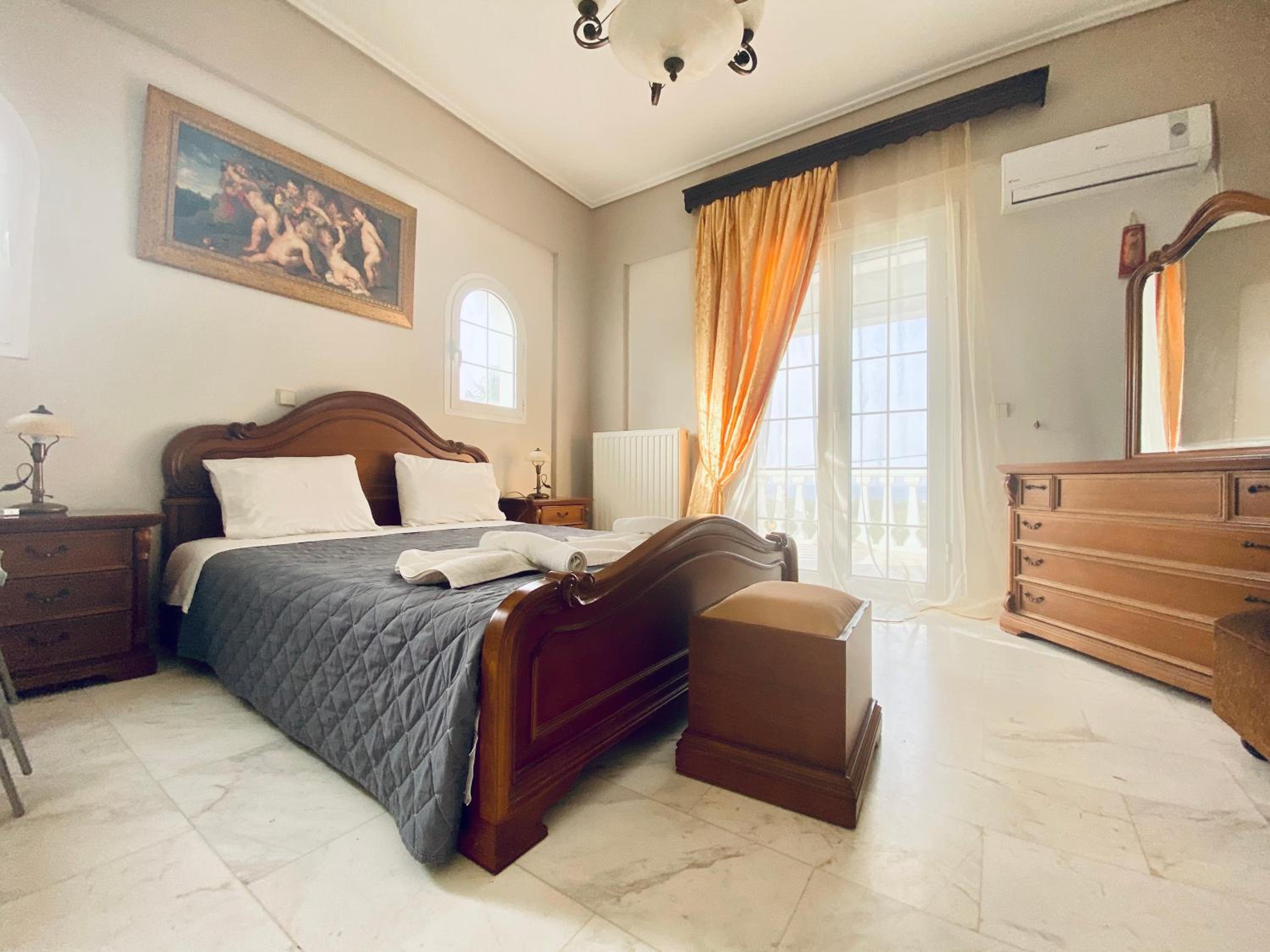 Theros Villa photo 4