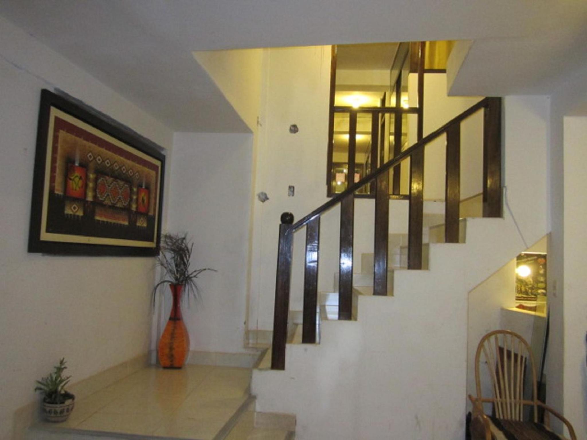 tayta inn