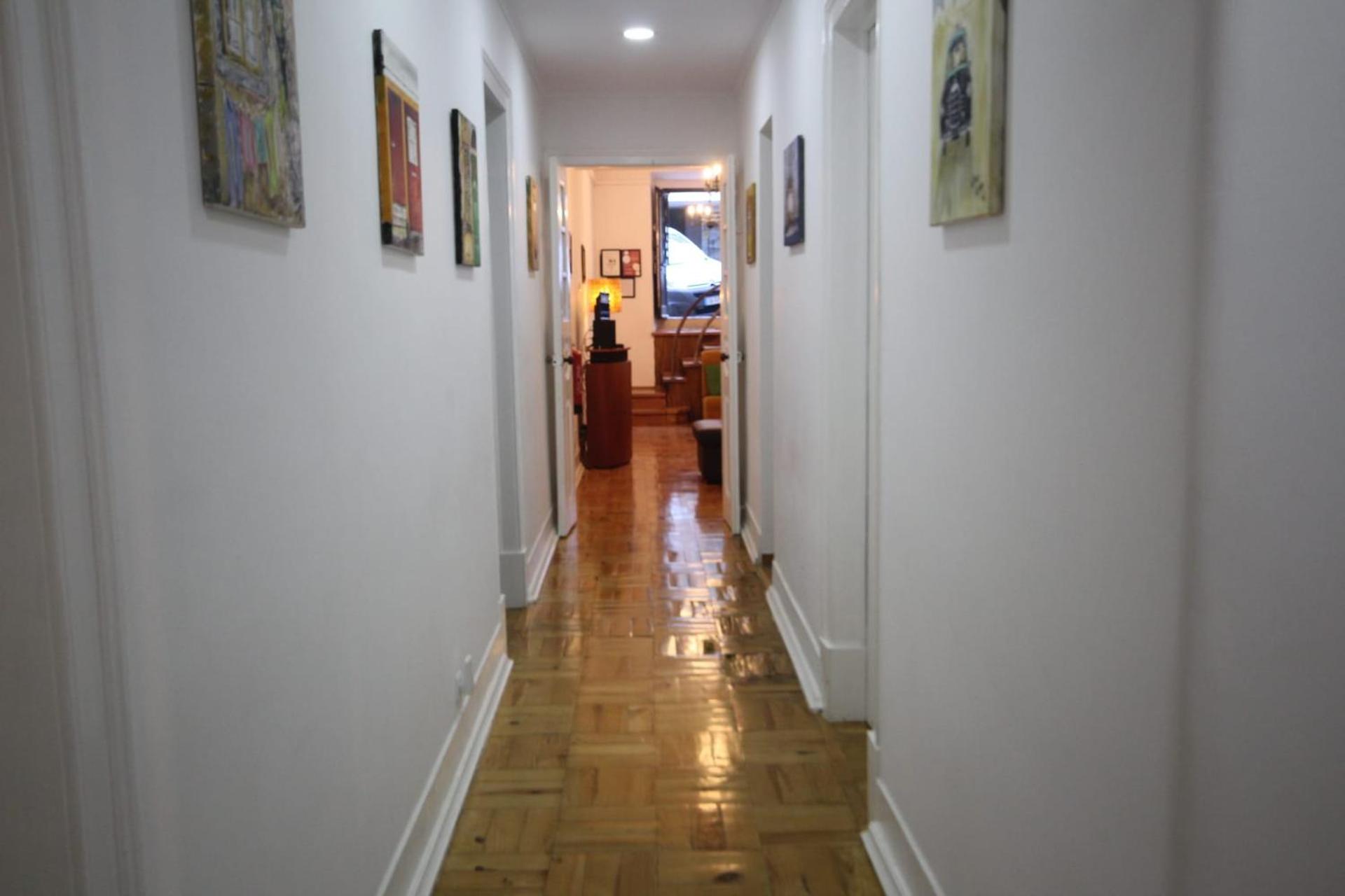 Antique M1 R1 - Amazing Double Room with shared Bathroom in Marques Pombal view 5