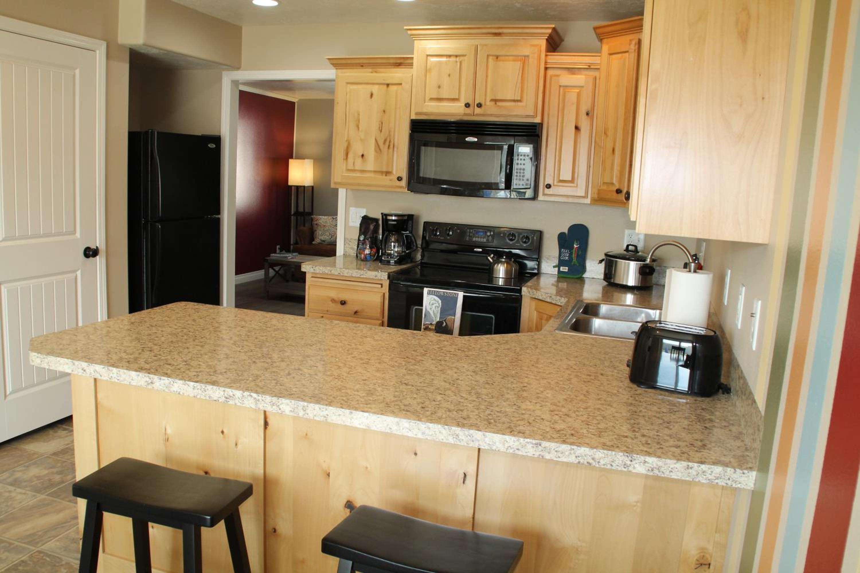 3 queen beds, 1 twin bed, 2 rooms, 1 and a half bath, self check-in, flexcation equipped view 3