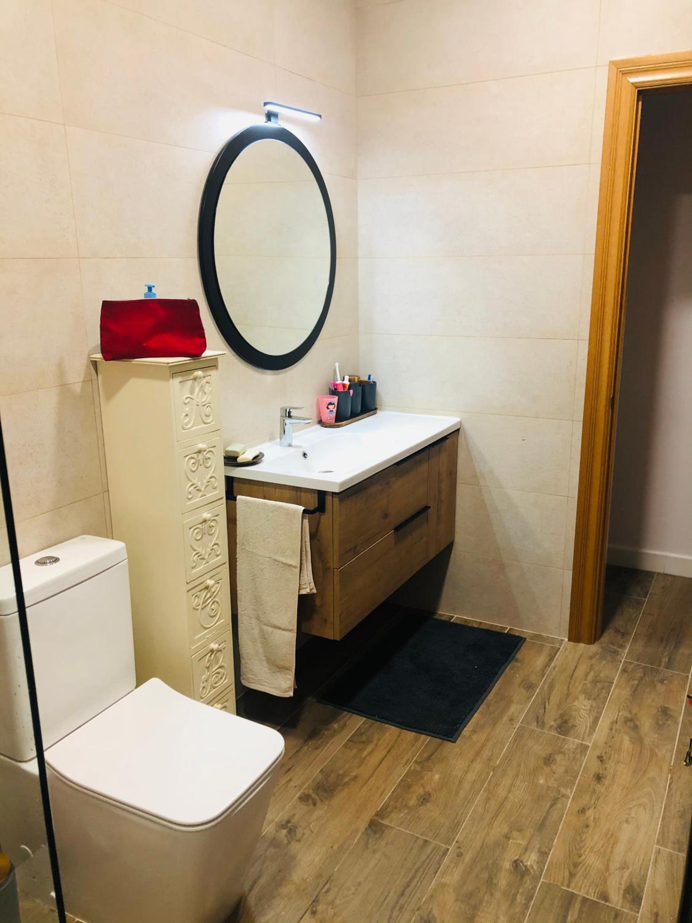 ROSALES Apartamento y jardín