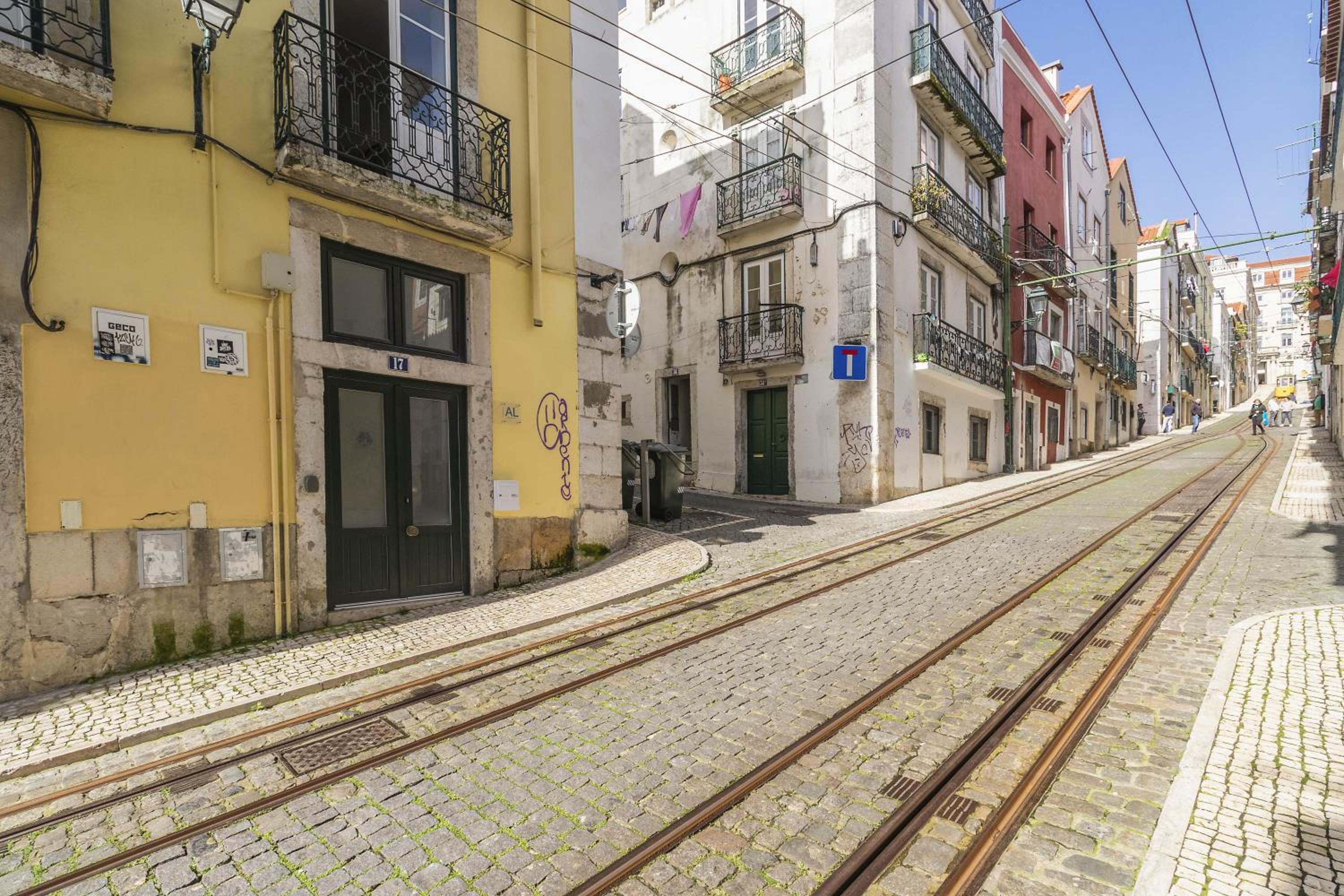 Bica 2 Bedroom with AC and Ultra Fast Internet view 5