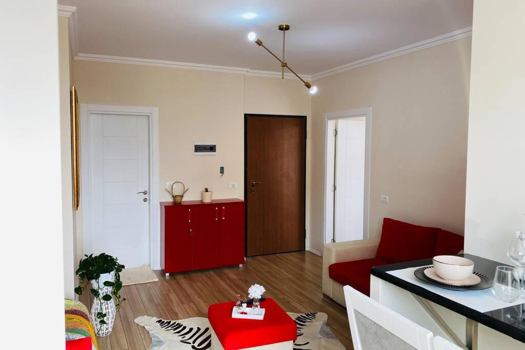 Spacious 1BR City Hub with Balcony