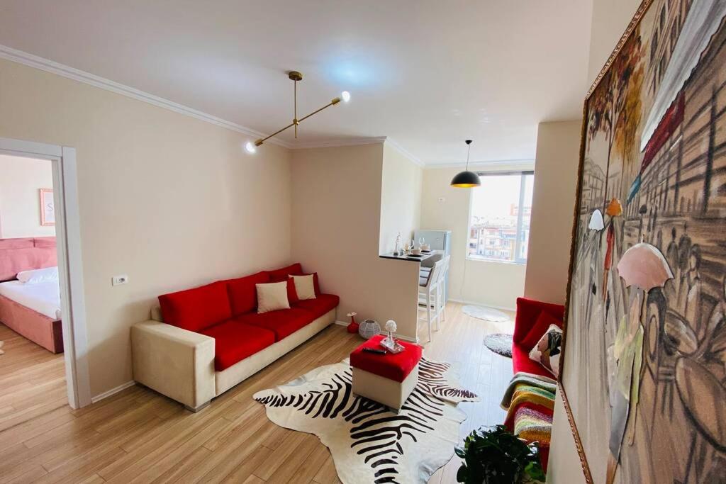 Spacious 1BR City Hub with Balcony