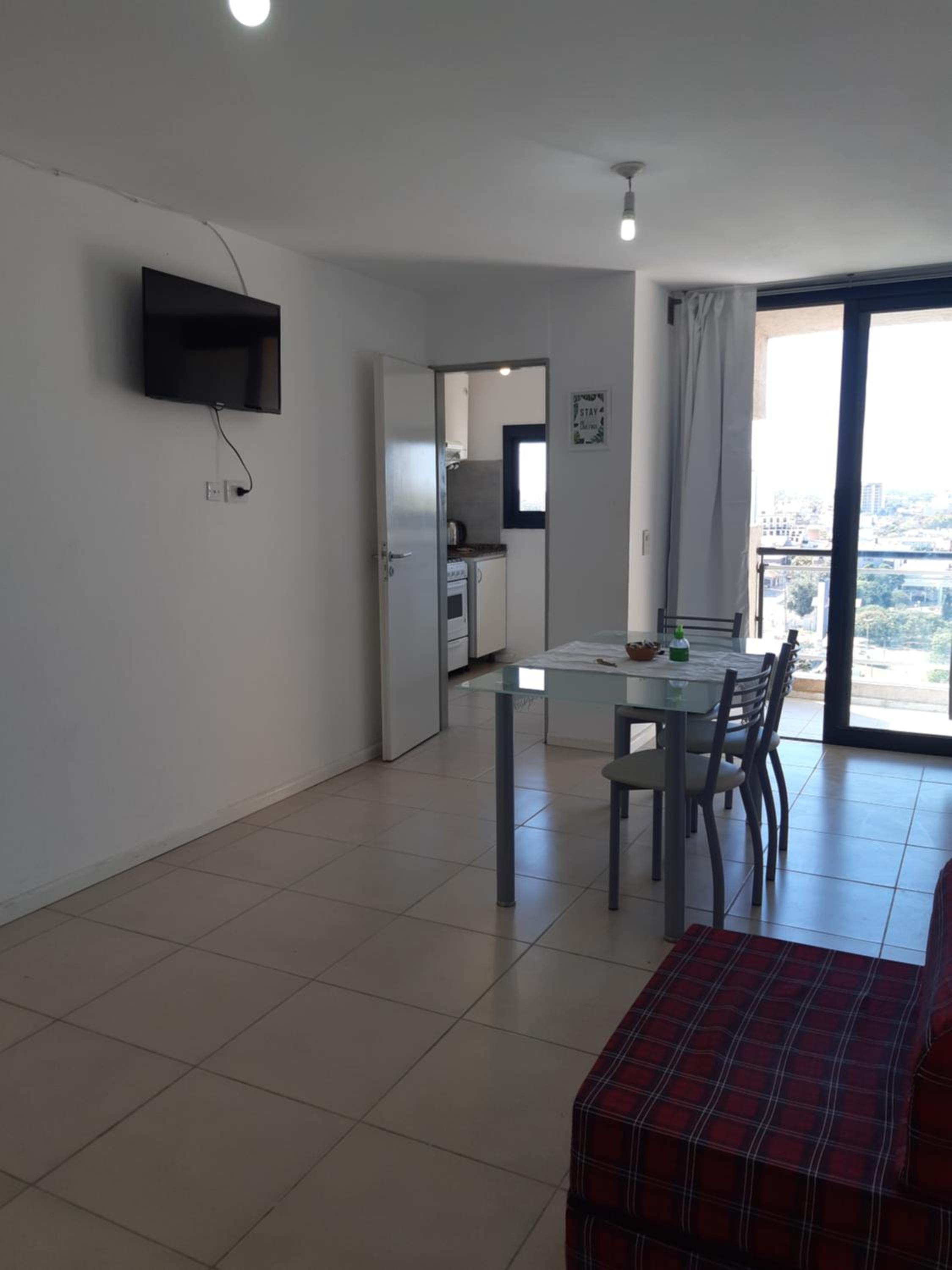 Departamento en zona centro con vista al parque